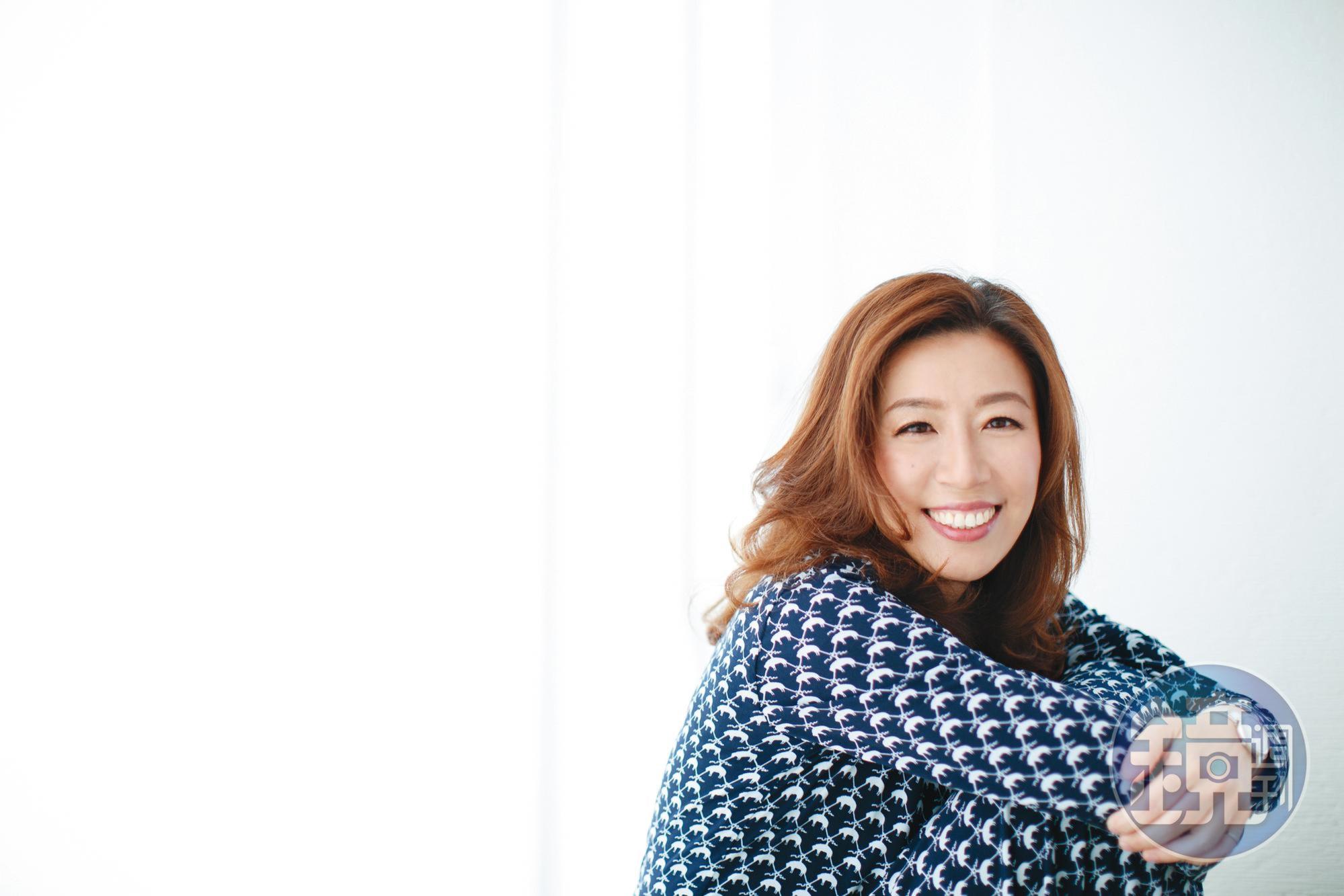 最討厭被人指指點點「一定是個性太強,才會導致婚變。」林靜儀偏要說:「我就是強悍,要不然怎樣!」但其實當時自己是脆弱且難過的。