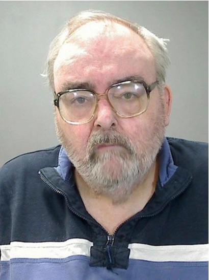 麥克諾曾在3所寄宿學校擔任數學老師,被逮後承認罪刑。(Suffolk Police)