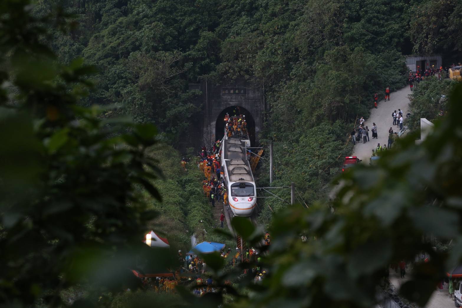 台鐵太魯閣號昨日發生出軌事故，造成51死、188傷。