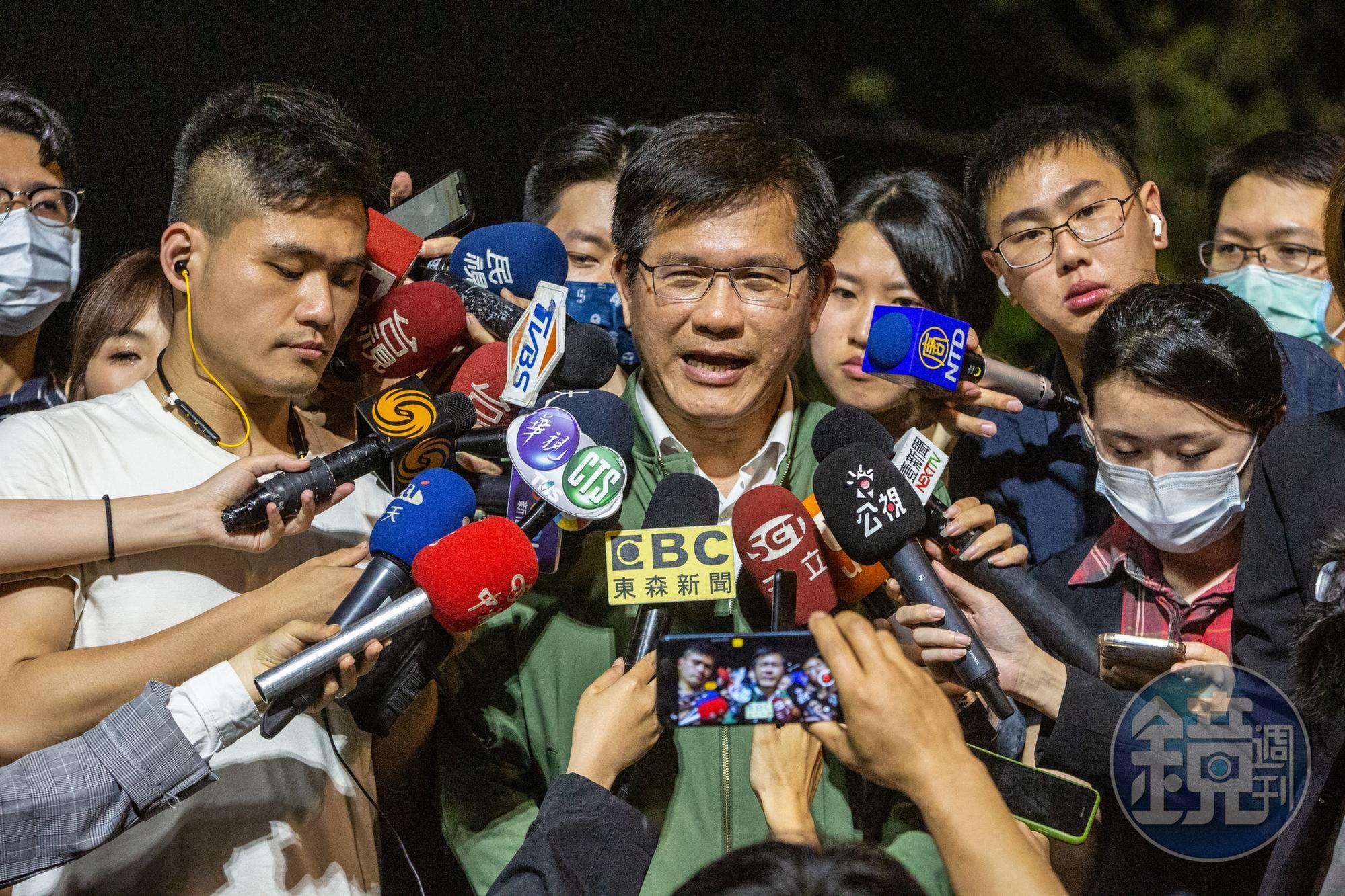 交通部長林佳龍深夜發文請辭,今再度回應稱仍會負責善後。