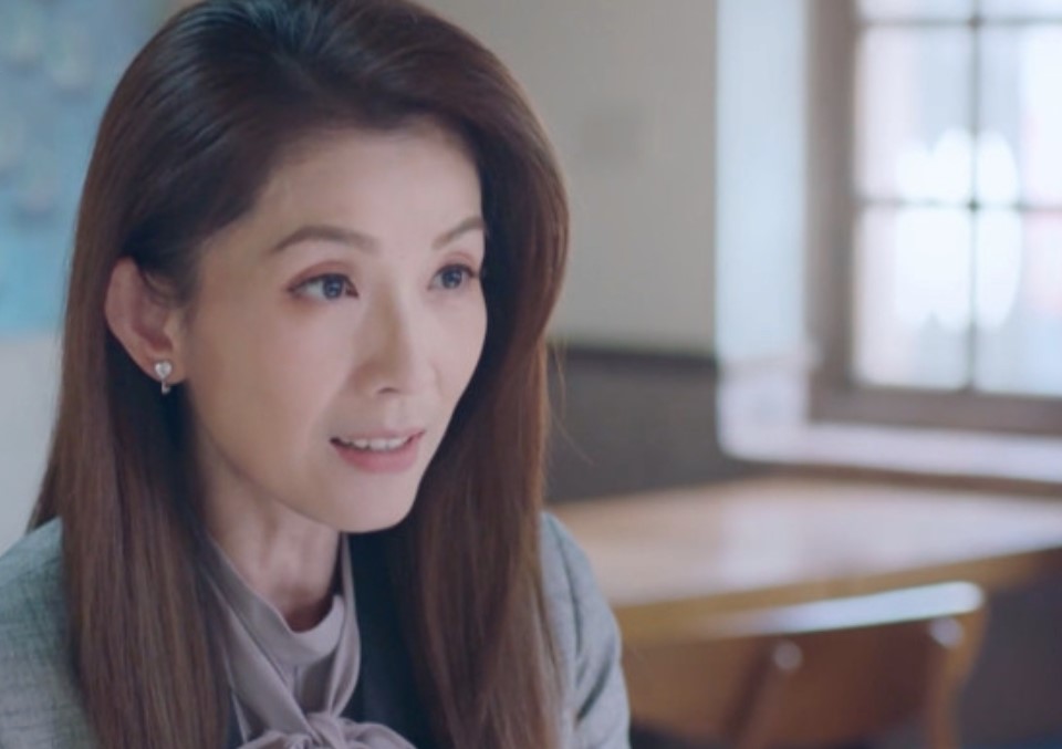 葉全真在戲劇《戀愛是科學》飾演事業有成女強人。（翻攝自愛奇藝）