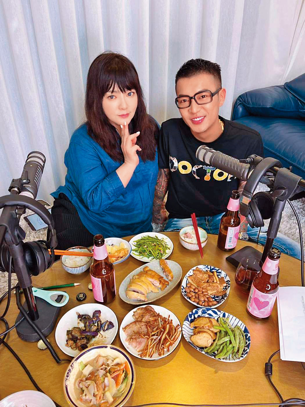 唐綺陽的直播除了有大咖藝人之外，前陣子爆紅的網紅鳳梨也應邀合體。（翻攝自鳳梨吳泓逸臉書）
