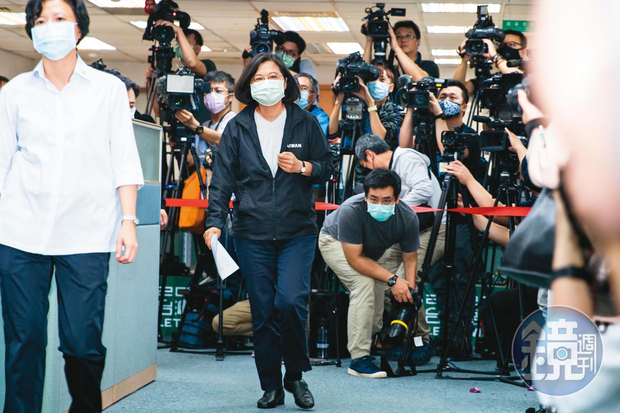 828公投結果不但可能左右明年底大選,更牽動民進黨內閣揆卡位戰,是蔡英文連任總統後的一大挑戰。