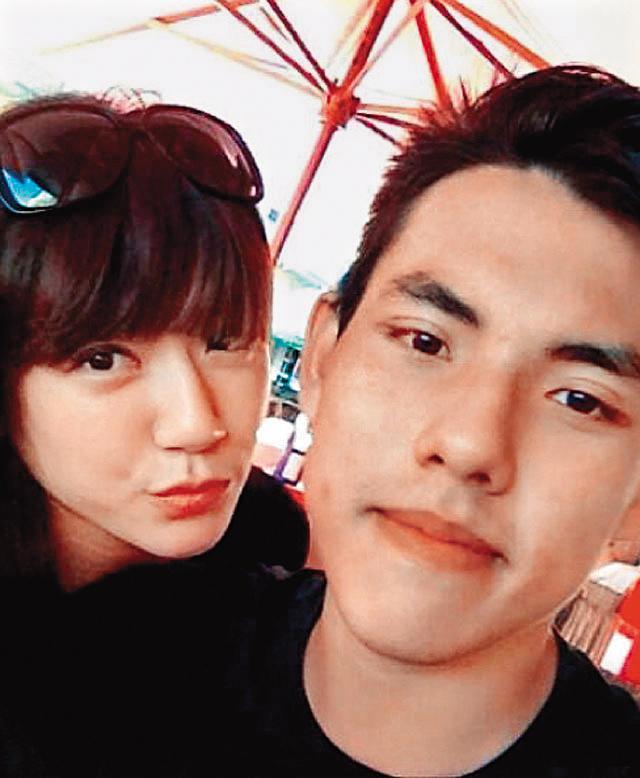 鄭亦真（左）因為採訪工作認識了吳憶樺（右），而且她的攝影記者男友也在新聞現場。（翻攝自鄭亦真臉書）
