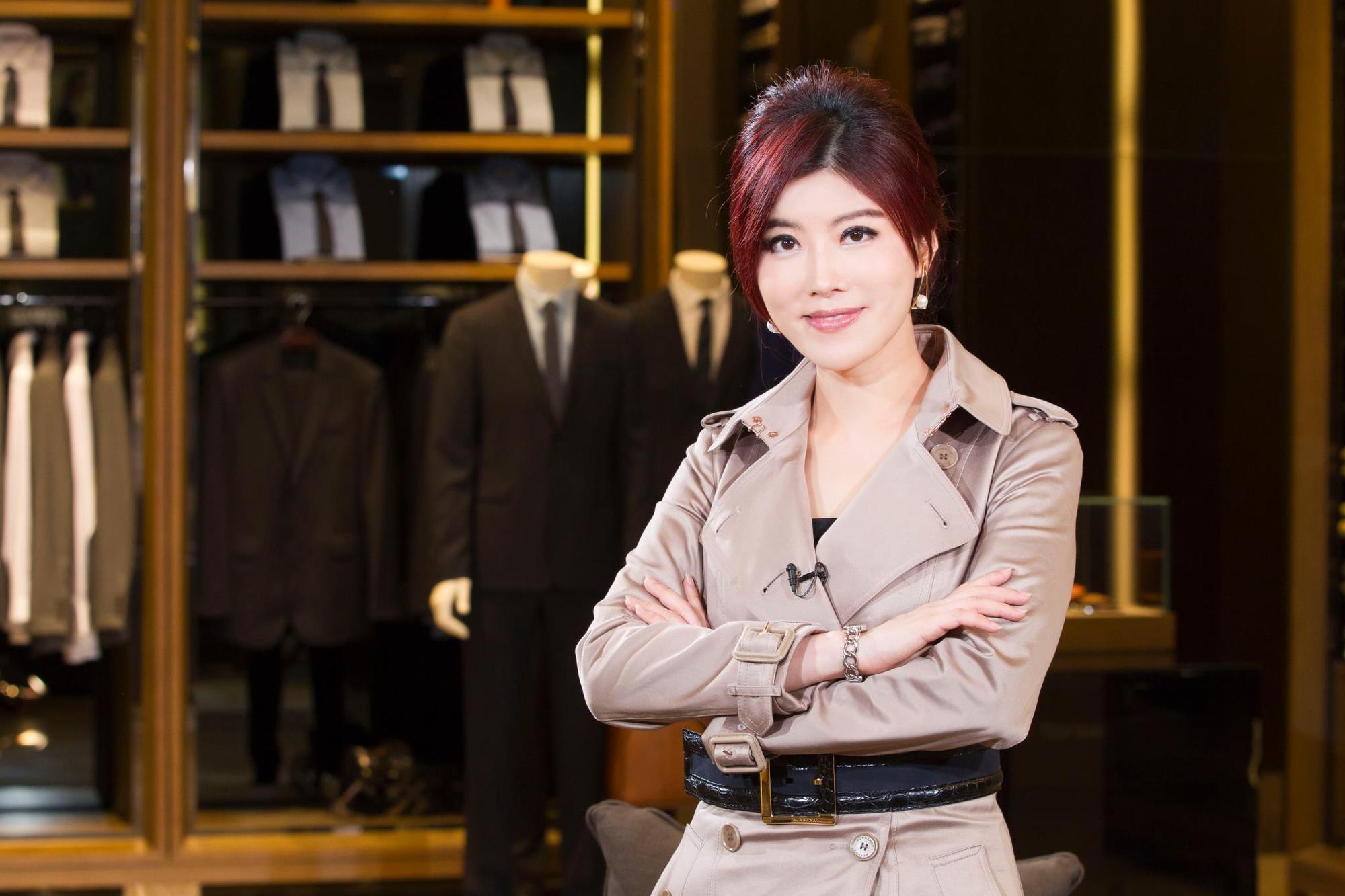 李晶玉表示在彭文正離婚恢復單身後,才答應與他交往,兩人於2003年結婚。(翻攝李晶玉臉書)