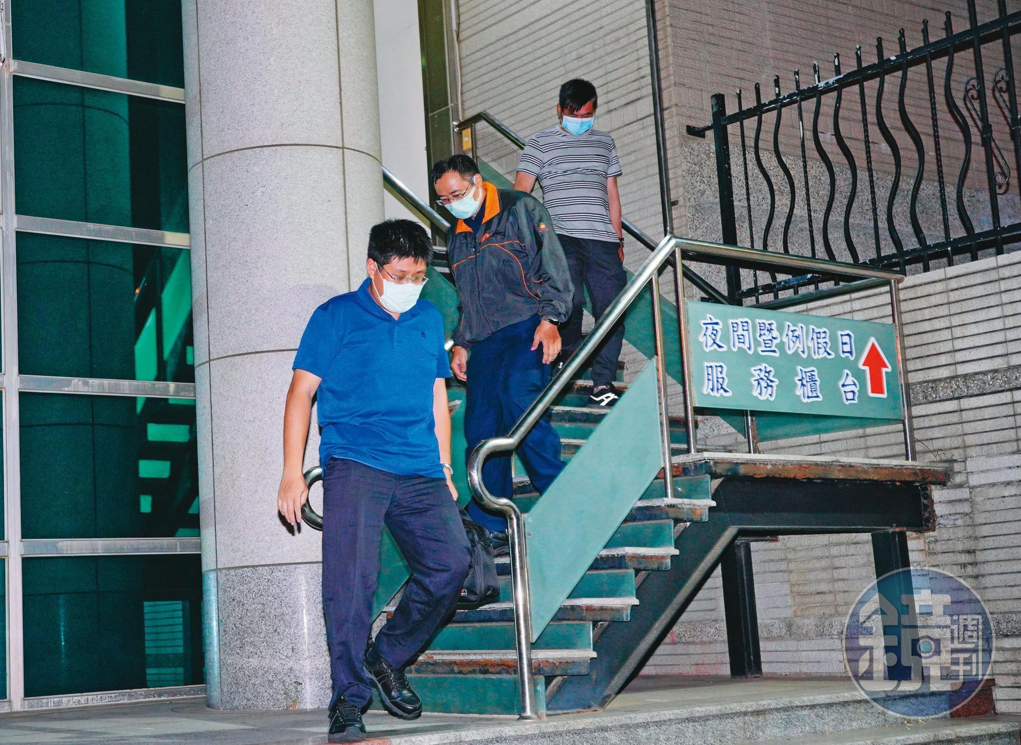 台南地檢署指揮檢事官大舉約談官田分駐所員警及觀護人佐理員，5名官警（圖）訊後分別以8萬到10萬元交保，另有多人被請回。