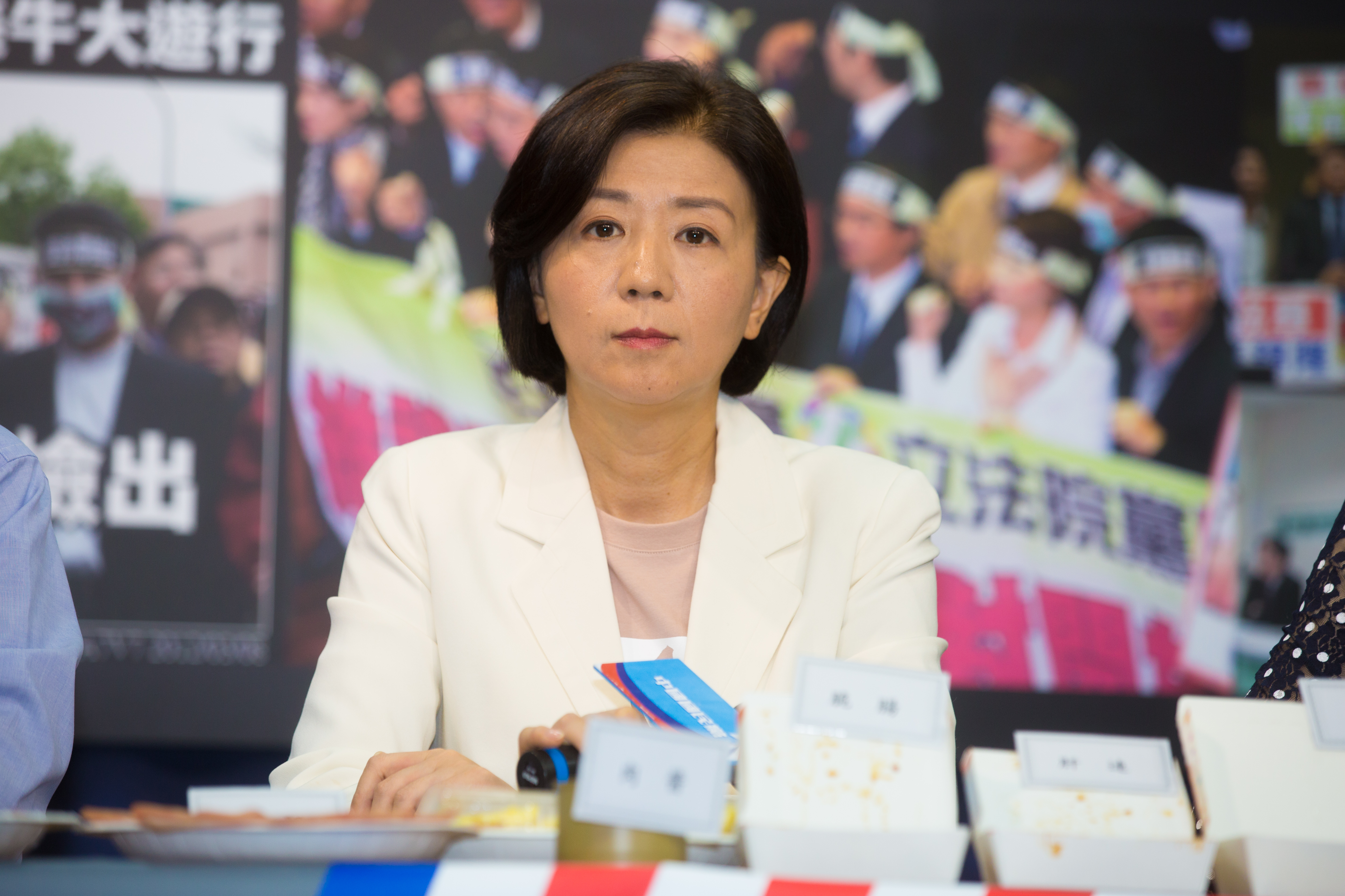 文傳會主委王育敏宣布,暫緩公投宣講活動,正式啟動時間尚未確定。