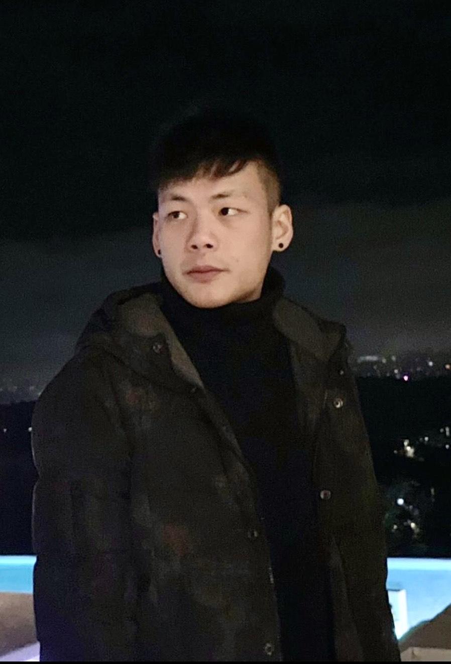 范子安因為太魯閣號出軌,才發現交往3年的女友也出軌了。(翻攝自范子安IG)