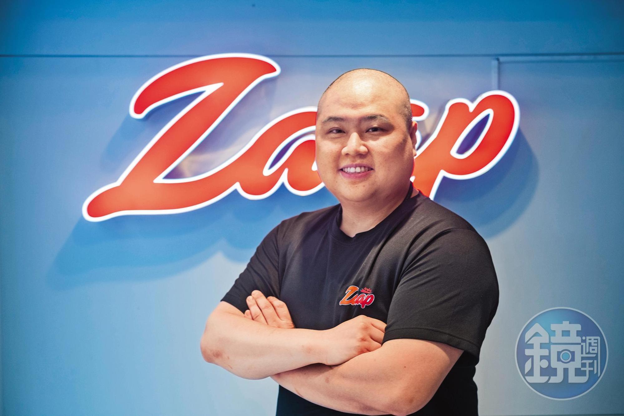 熱愛泰國文化的Zaaptaipei老闆兼主廚簡士㨗(AJ)曾跟隨多位泰菜名廚學習,手藝正宗。