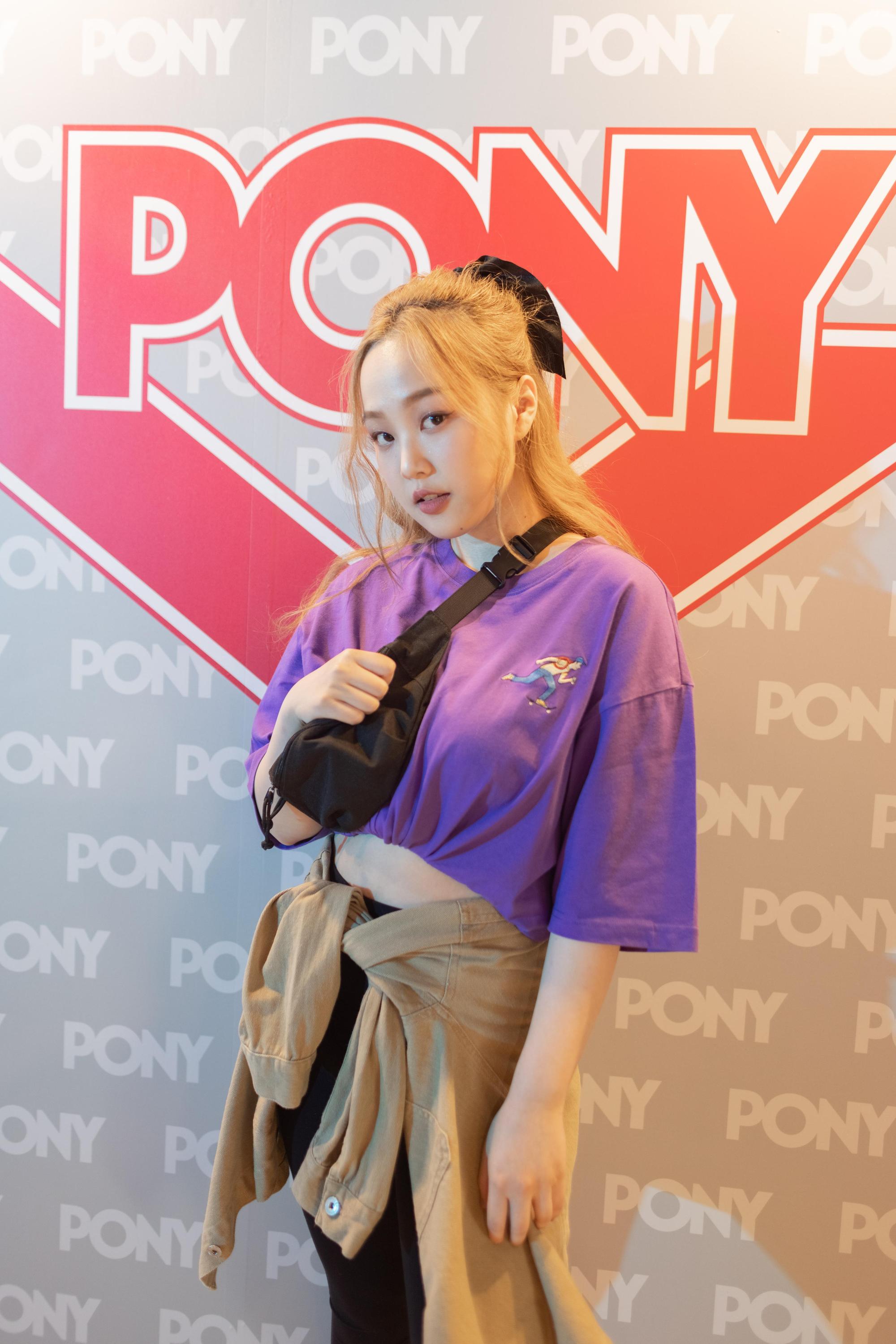 知名星二代ANGIE (陽帆女兒)受邀出席看秀。(PONY提供)