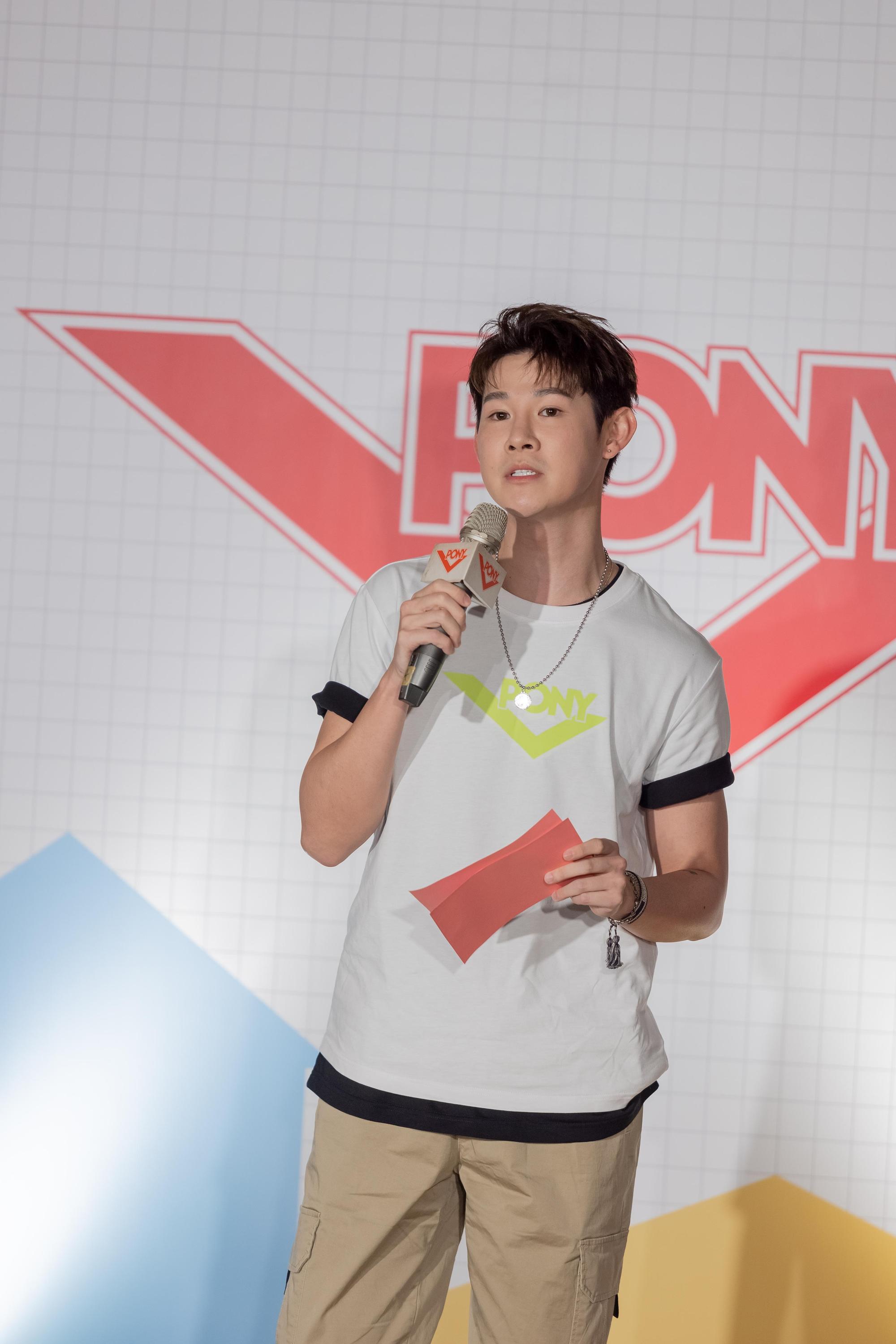 PONY7日舉行春夏新品發表會,夏和熙擔任主持人。(PONY提供)