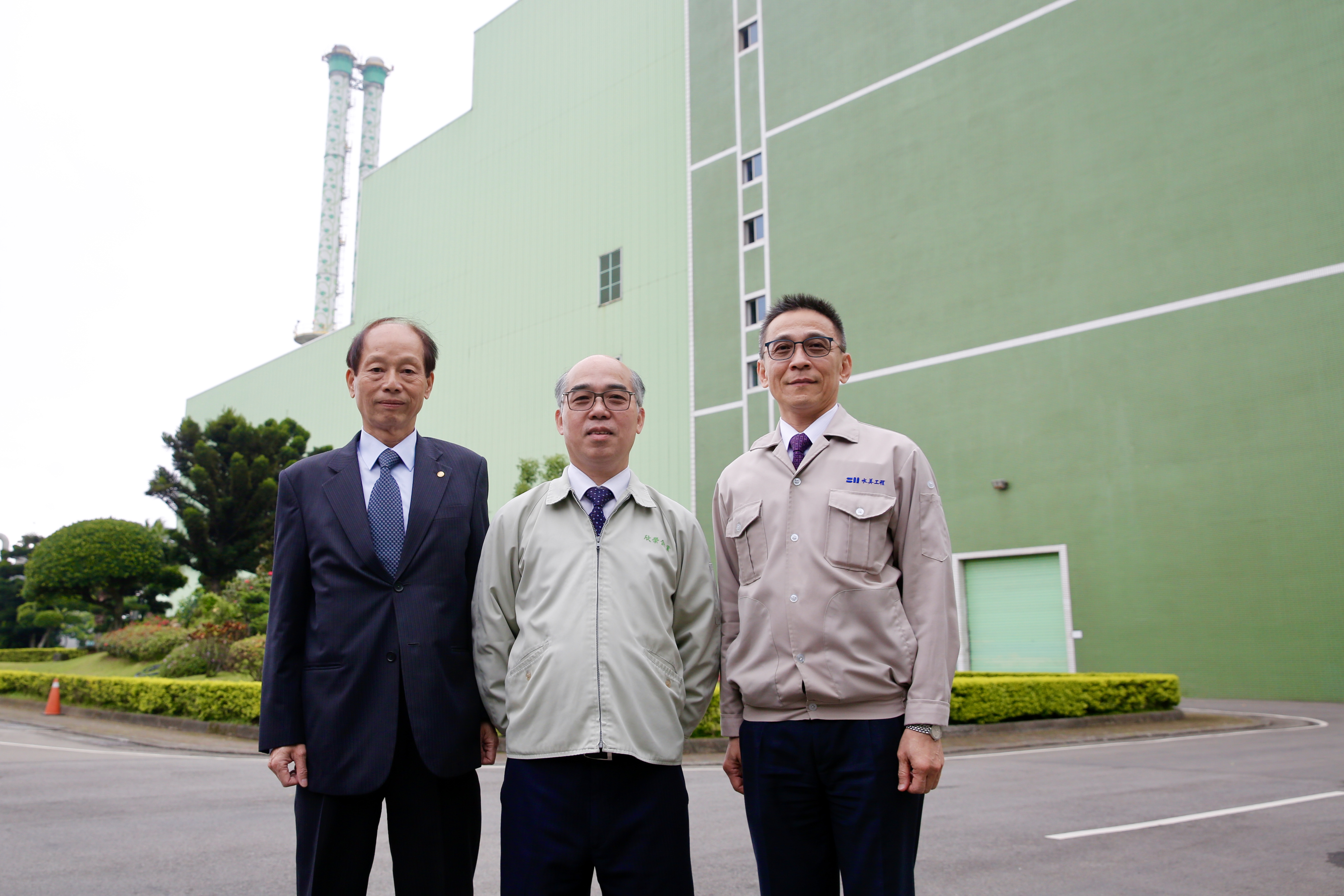 為讓外界更了解旗下轉投資事業，相關企業主管也特別現身說明。左起為長榮鋼鐵副總葉佳全、欣榮董事長張萬全、水美工程總經理林仁明。