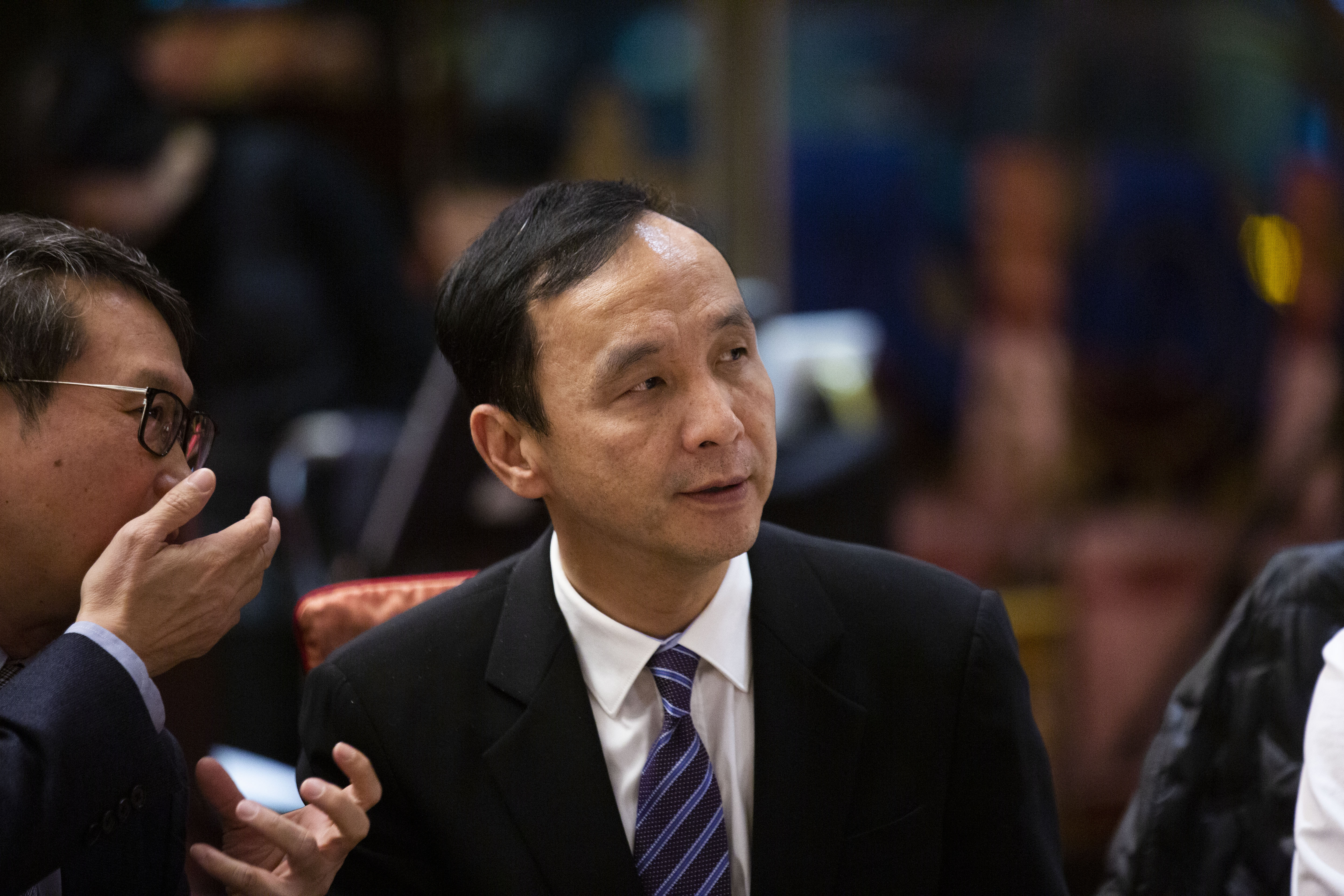 對於內政部建議國民黨改黨徽，朱立倫表示中華民國是國民黨創立，黨徽有中華民國元素實屬正常，並呼籲民進黨別沒事找事做。（本刊資料照）