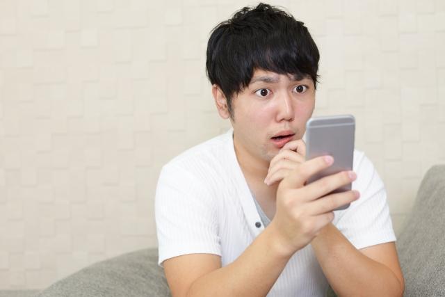 通訊行男子幫女友閨密修手機,竟發現女友跟閨密雙雙下海賣淫。(示意圖,photo-AC)