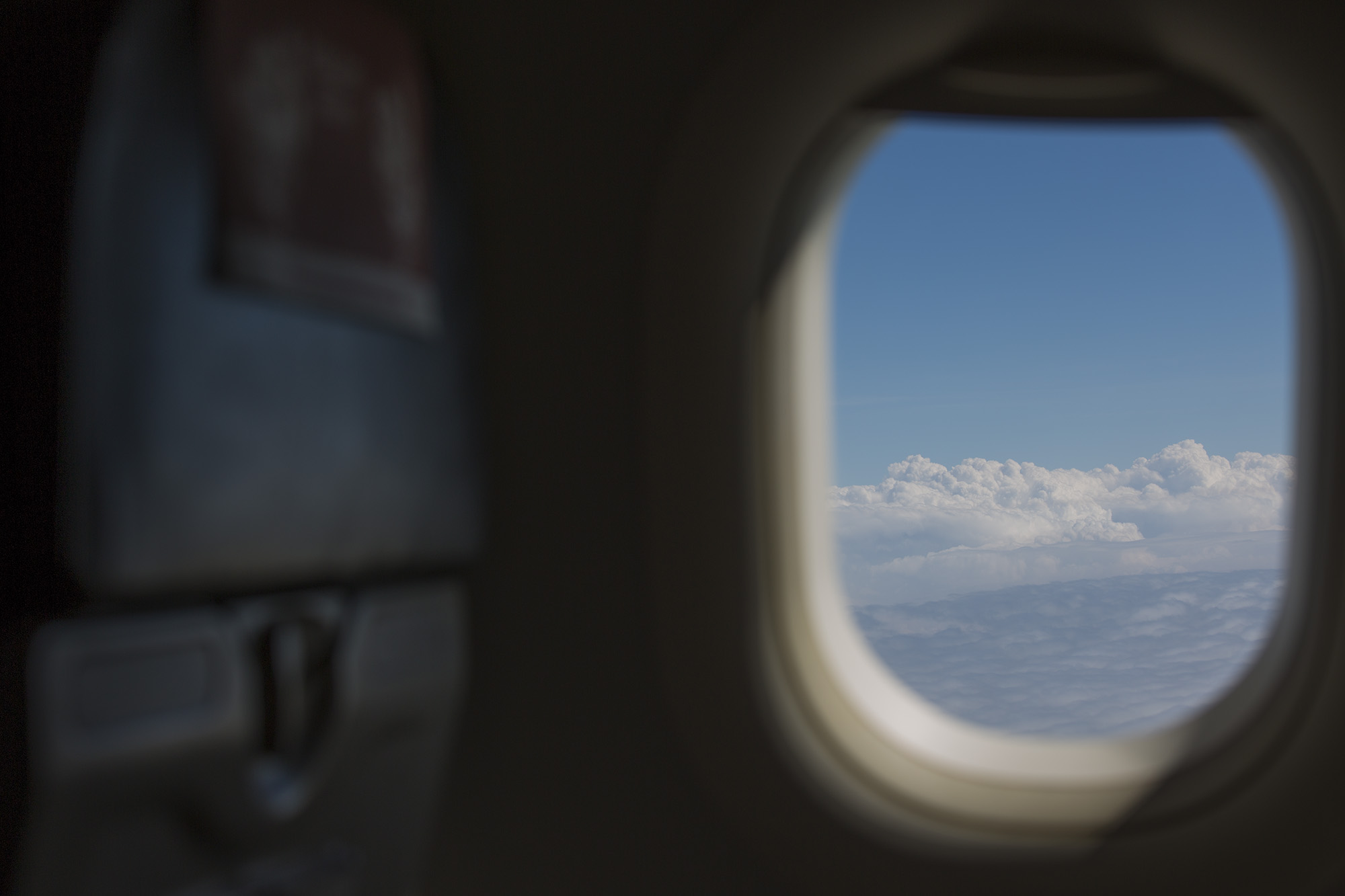 隨著窗邊的風景轉換成高空上的雲朵，許多球迷都表示體驗過微旅行後，更像嚮往未來國門解禁的時刻。