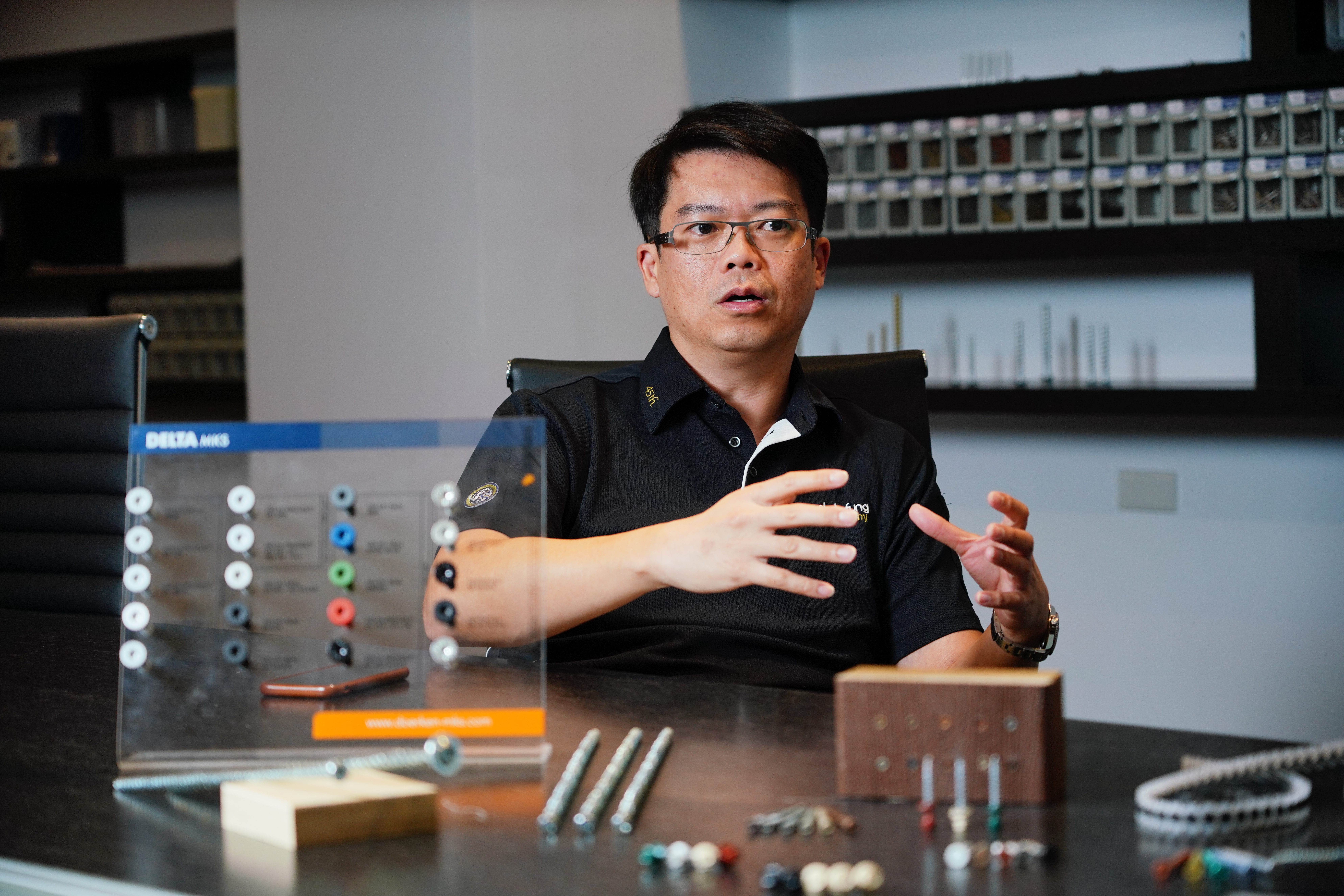 世豐螺絲總經理陳駿彥指出，受DIY市場及建築工業市場兩大應用領域需求持續攀升，訂單能見度已看到年底。