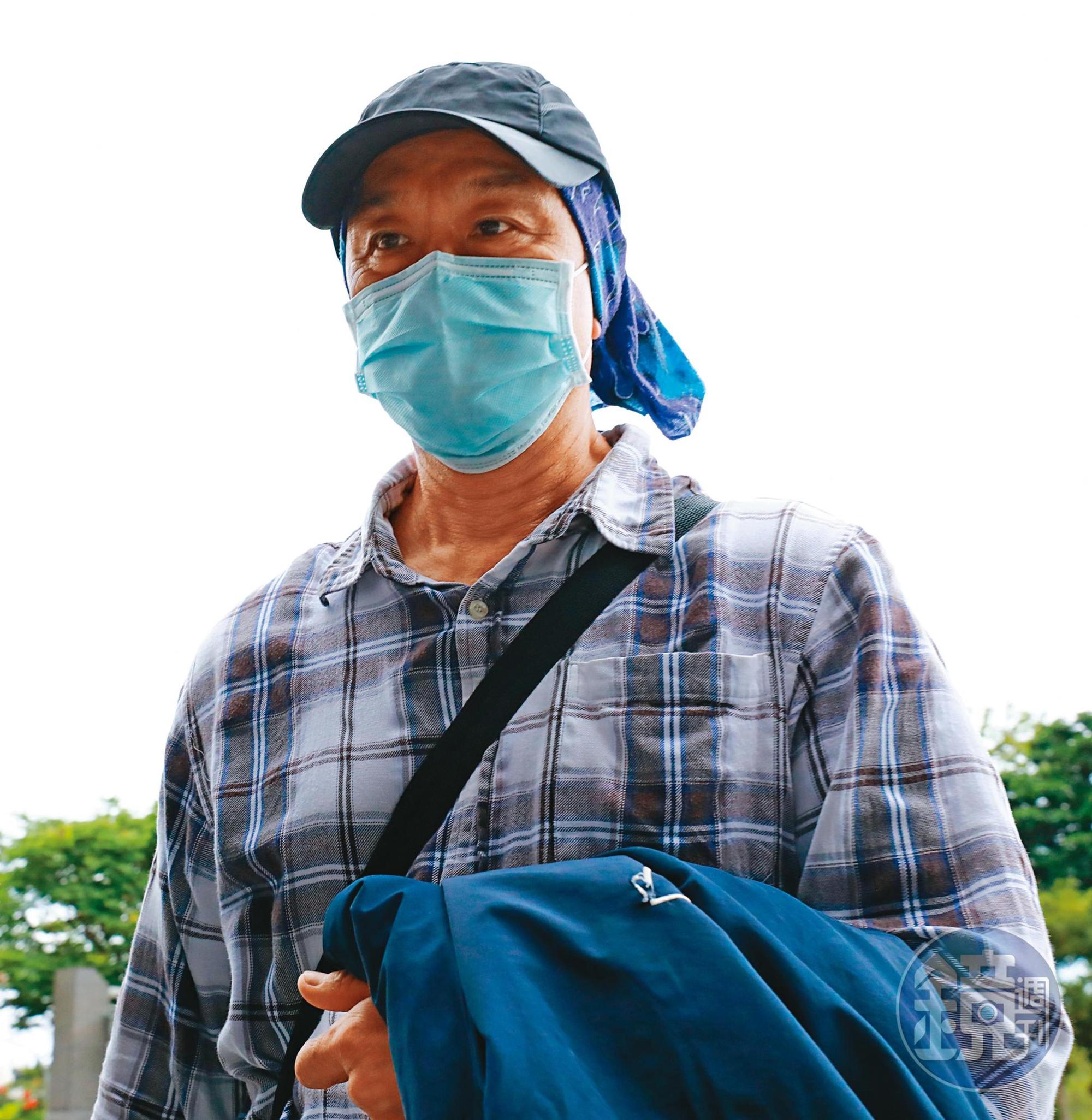 工程車卡住的轉彎處未設護欄,檢方依過失致死罪,將監造商聯合大地監造主任李進福(圖)及台鐵主任熊德育各以50萬元及15萬元交保。(翻攝畫面)