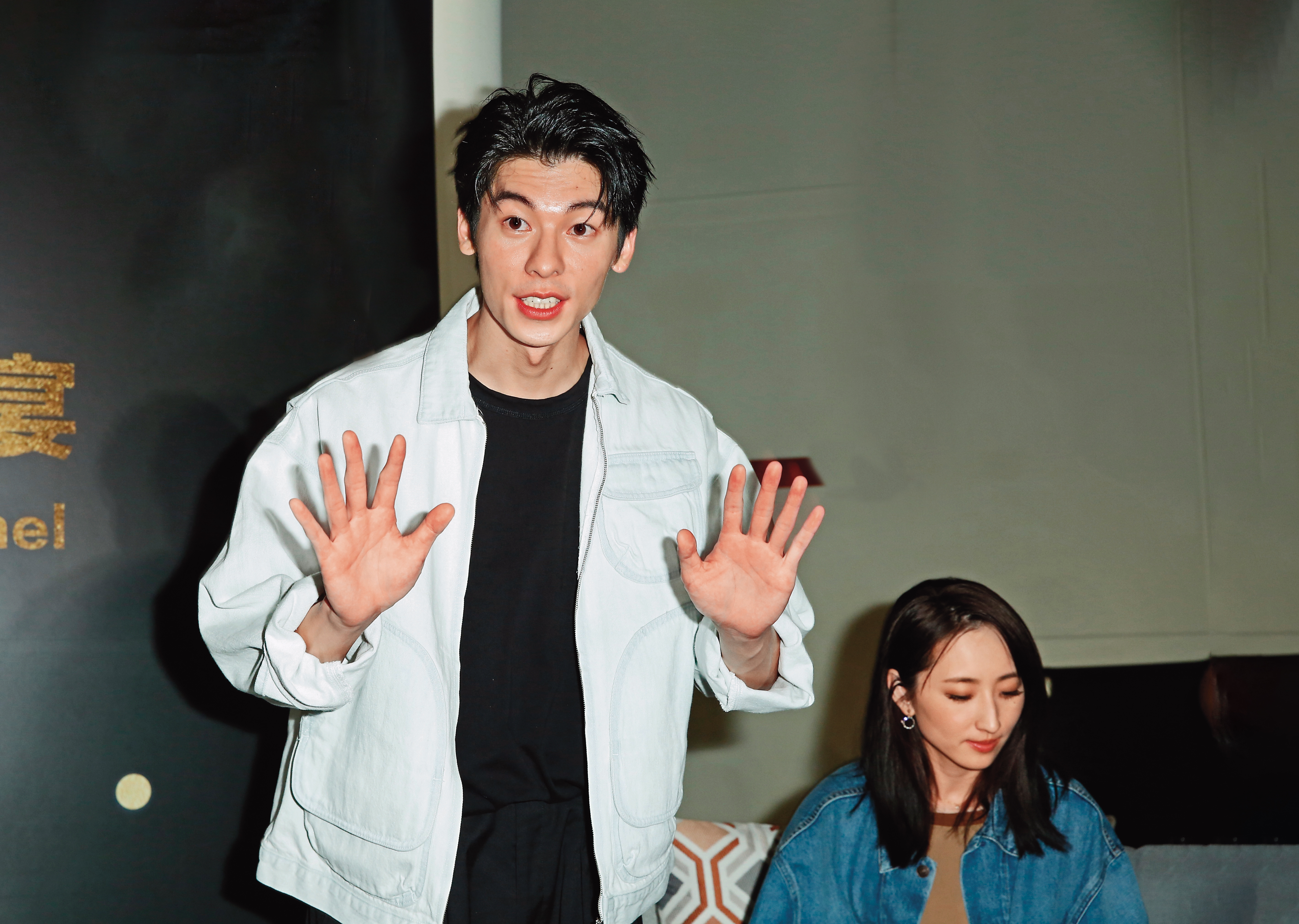 許光漢（左）一連以戲劇《罪夢者》《想見你》和電影《陽光普照》等令人驚豔；去年更憑《想見你》入圍金鐘獎最佳男主角。右為柯佳嬿。