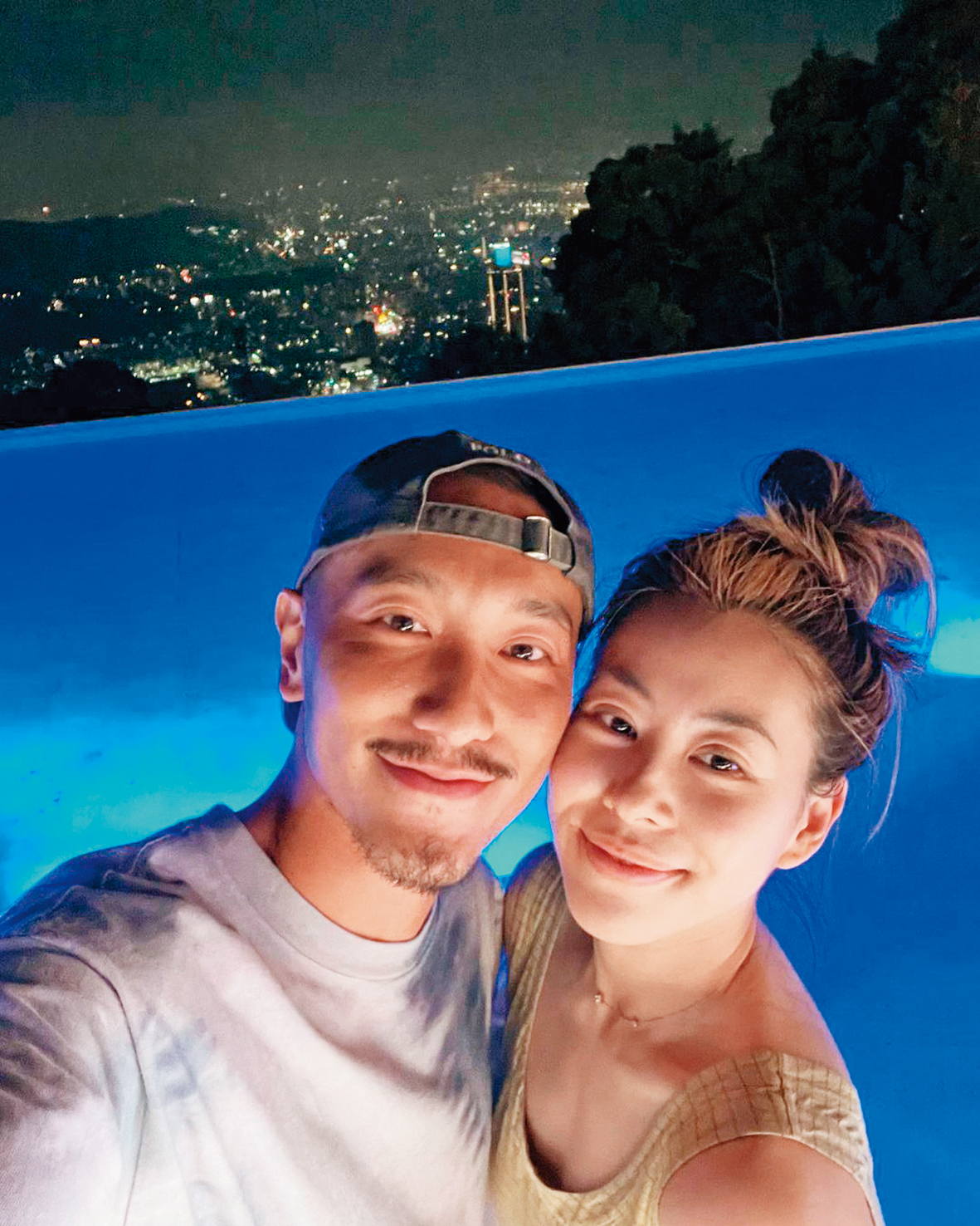 王陽明與蔡詩芸舊愛重燒,而且認戀認得公開,如今已有愛的結晶。(翻攝臉書)