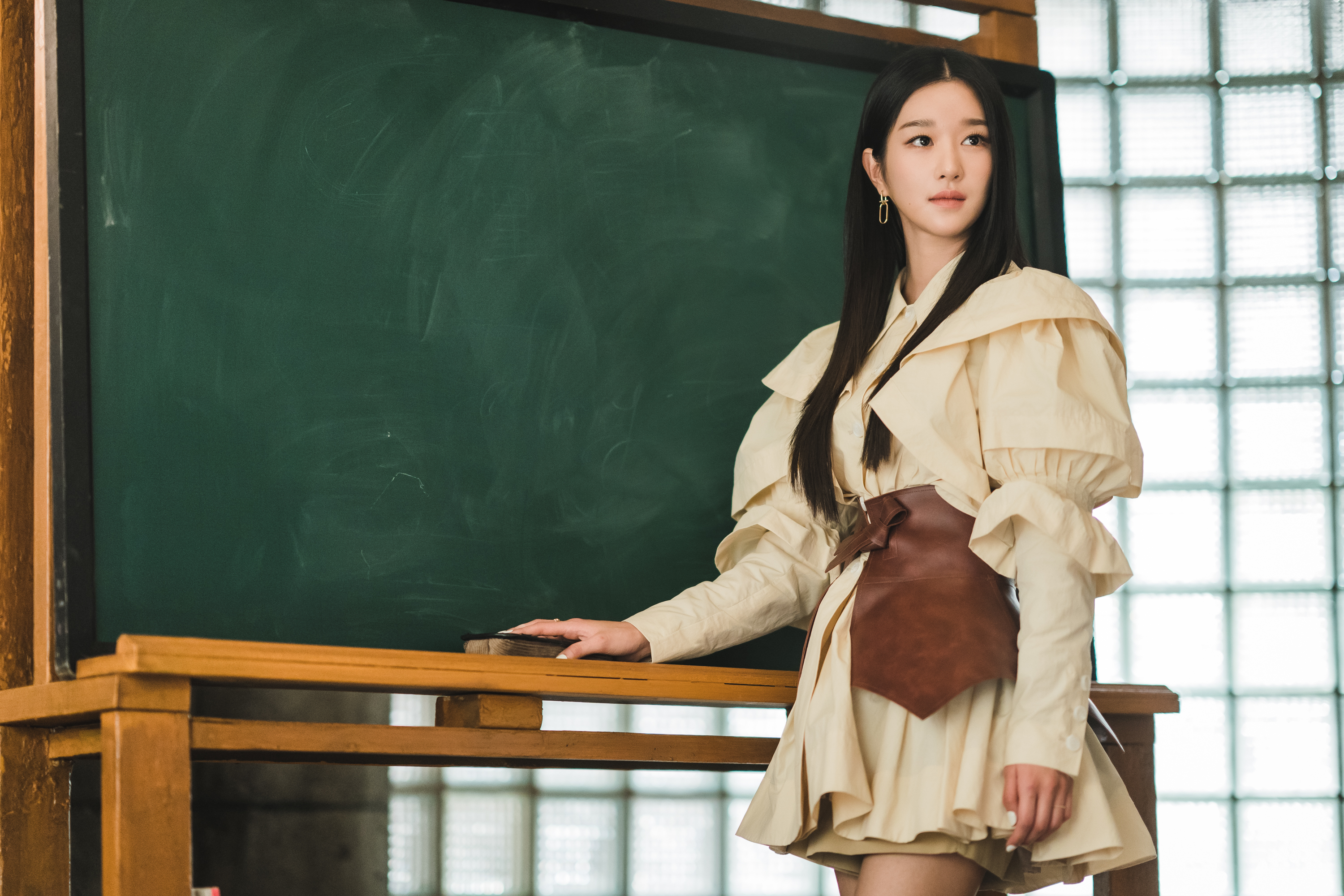 徐睿知去年以《雖然是精神病但沒關係》知名度暴漲，卻因過去控制男友金正賢一事重挫形象。（Netflix提供）