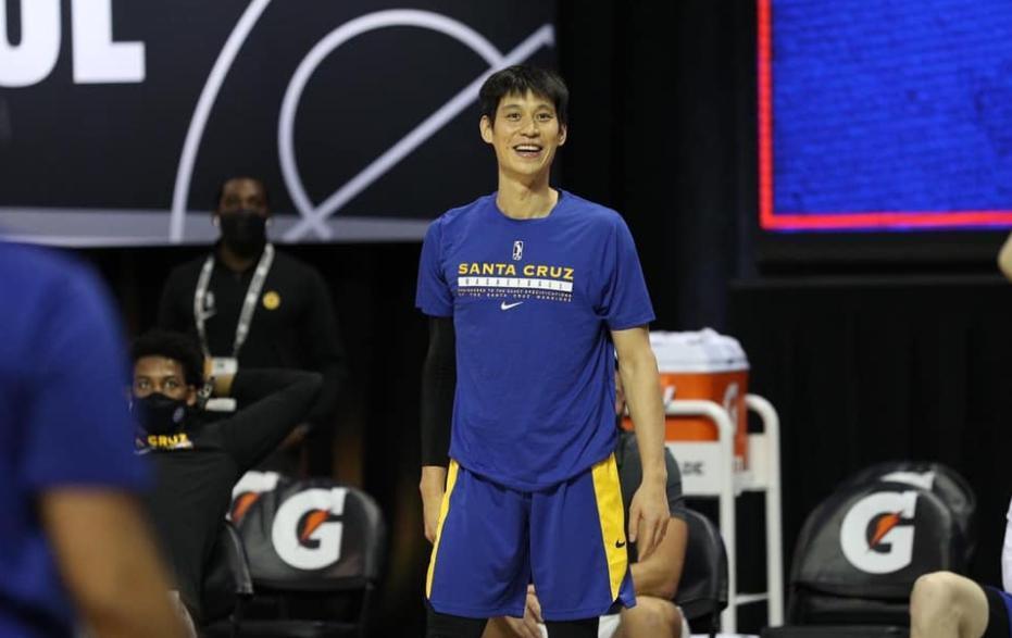 林書豪受訪時表示,自己不該被NBA球團忽視。(翻攝自林書豪推特)