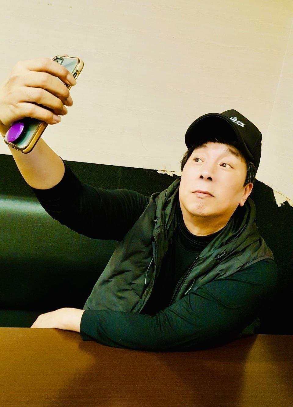 曹西平自認活到60多歲，還不需要這些年輕網友來說三道四。（圖/翻攝自曹西平臉書粉絲團）
