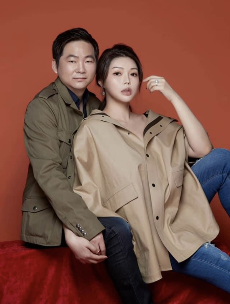 殷琦嫁給張仕育後，過著幸福美滿的生活。（翻攝自殷琦臉書）