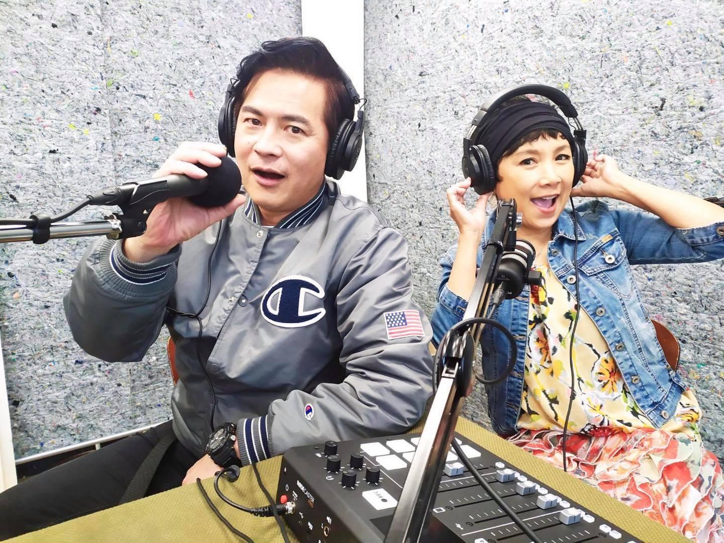 馬國賢（左）事業多元發展，與謝麗金（右）在Podcast開了《金馬講》節目。（翻攝自馬國賢臉書）