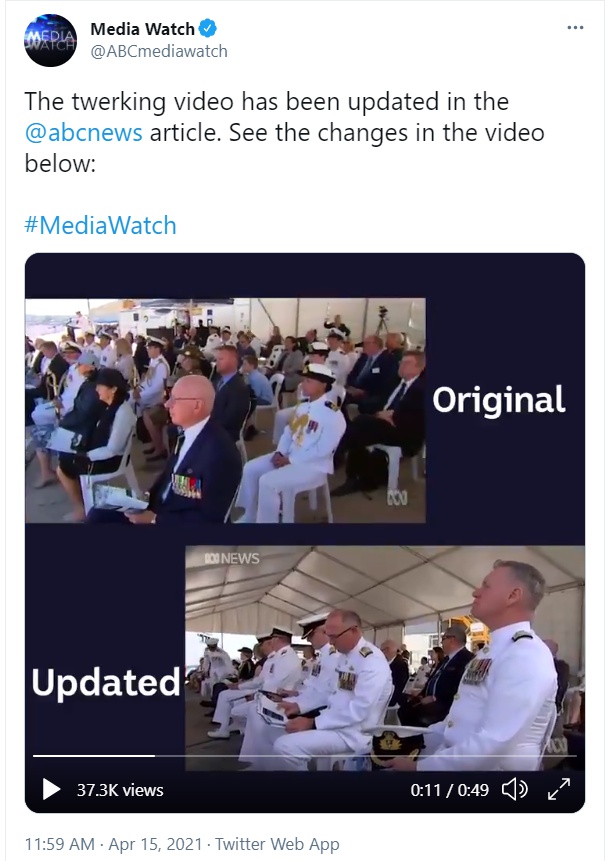 原片段(上)引起誤會後,《ABC News》已修正如下,還原至總督赫利、國防軍司令坎貝爾尚未到場的真實情況。(翻攝自ABCmediawatch的Twitter)