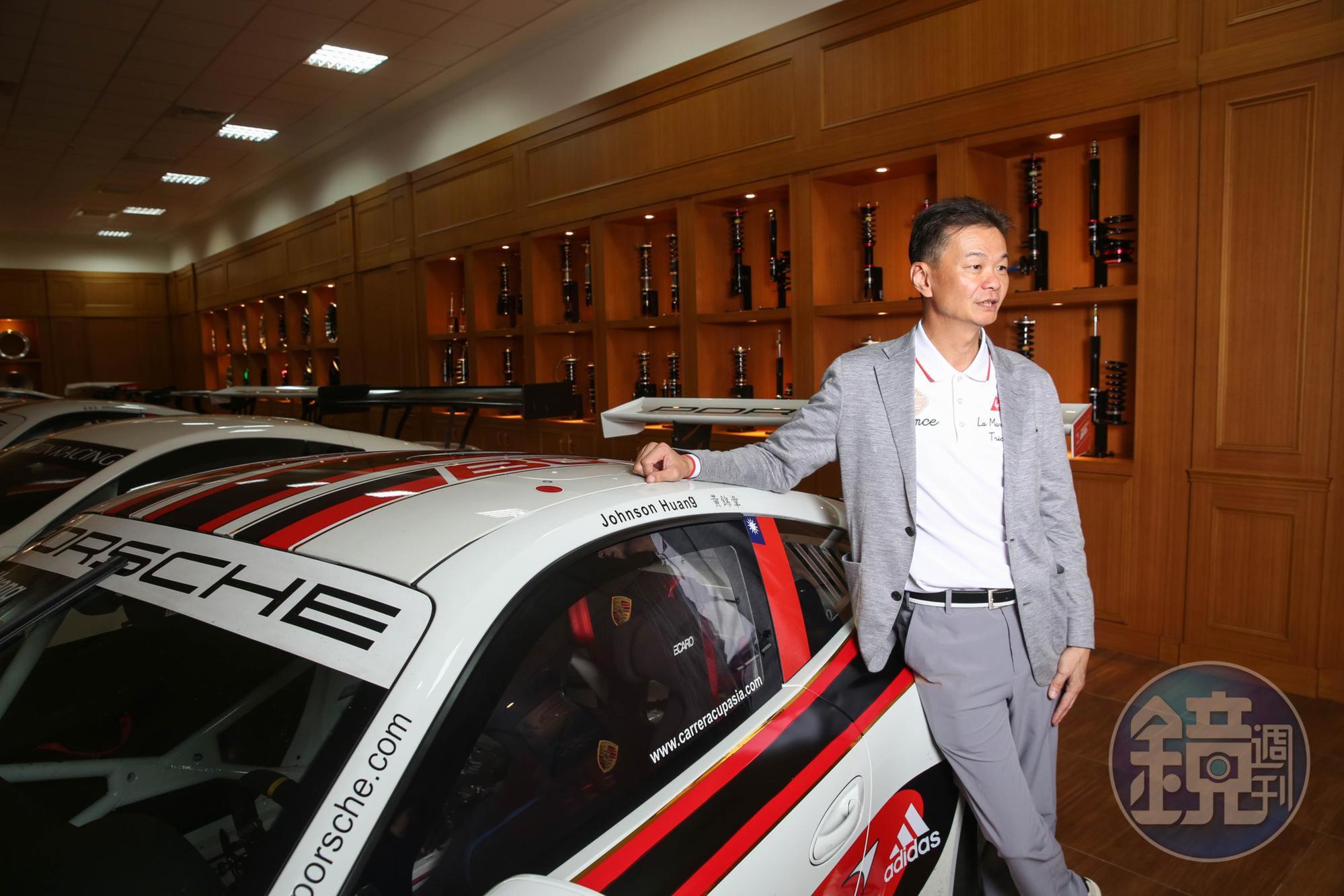 黃錦章還是賽車手,曾拿下Audi R8 LMS Cup冠軍。