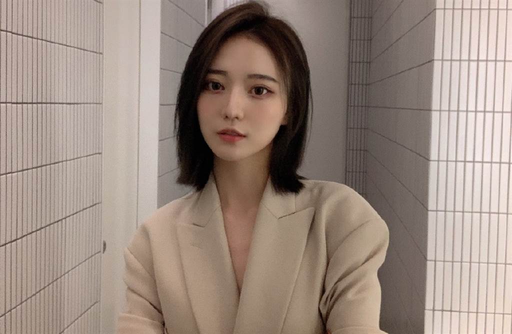 大陸網紅項思醒被爆劈腿,讓CEO男友戴綠帽。(翻攝自項思醒微博)