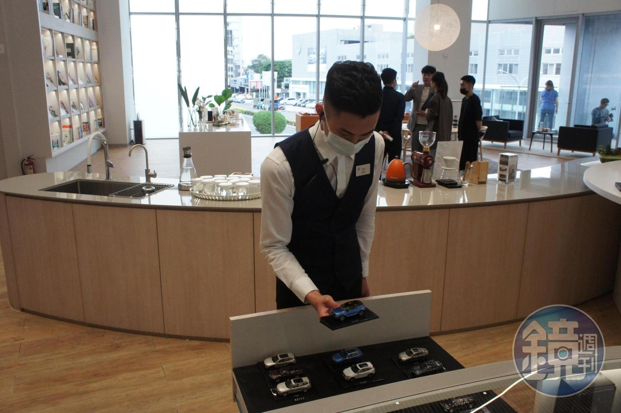 VOLVO展間販售VOLVO周邊商品。