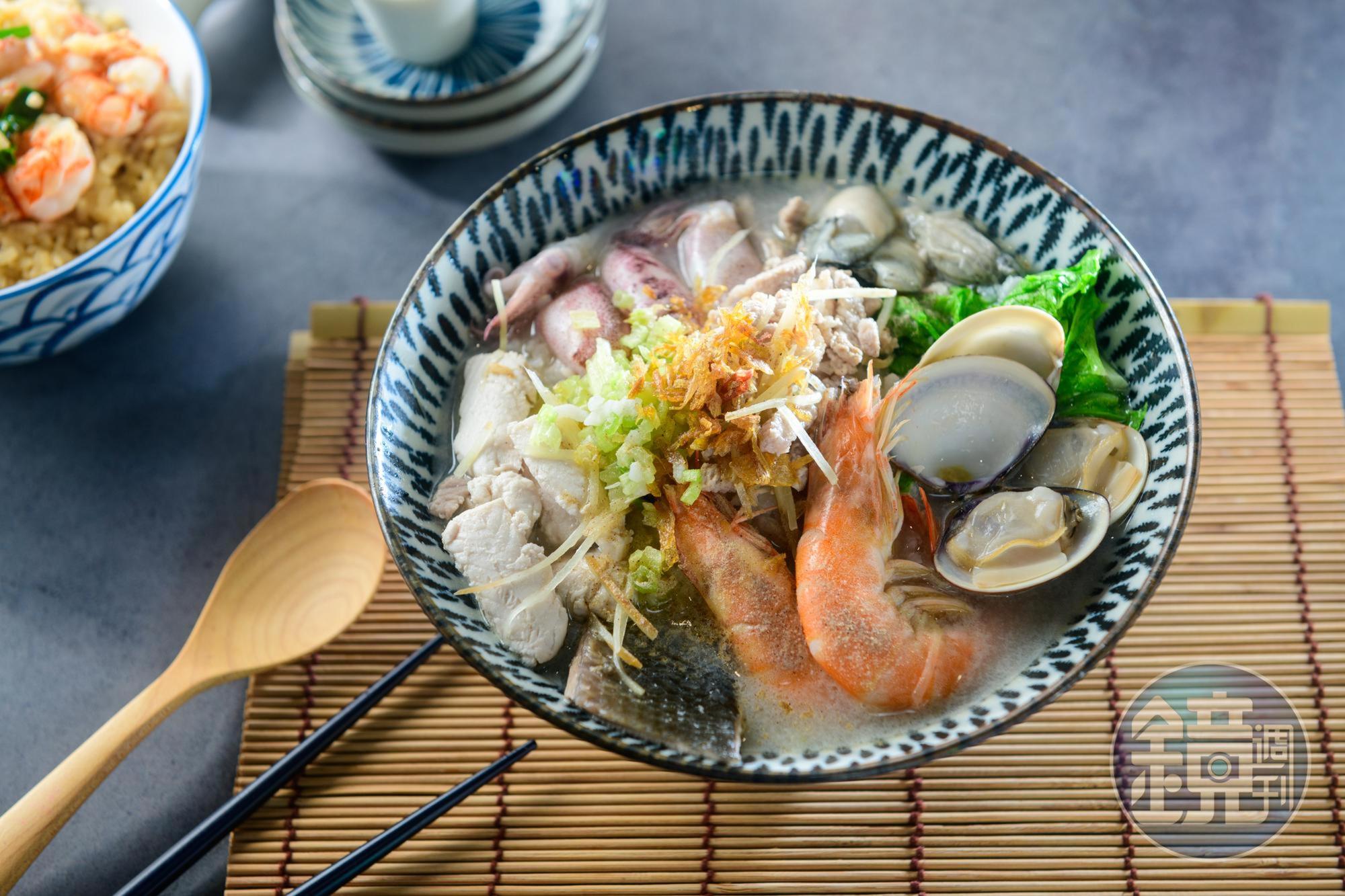 一次霸氣集結6種海鮮好味的「招牌海產粥」。