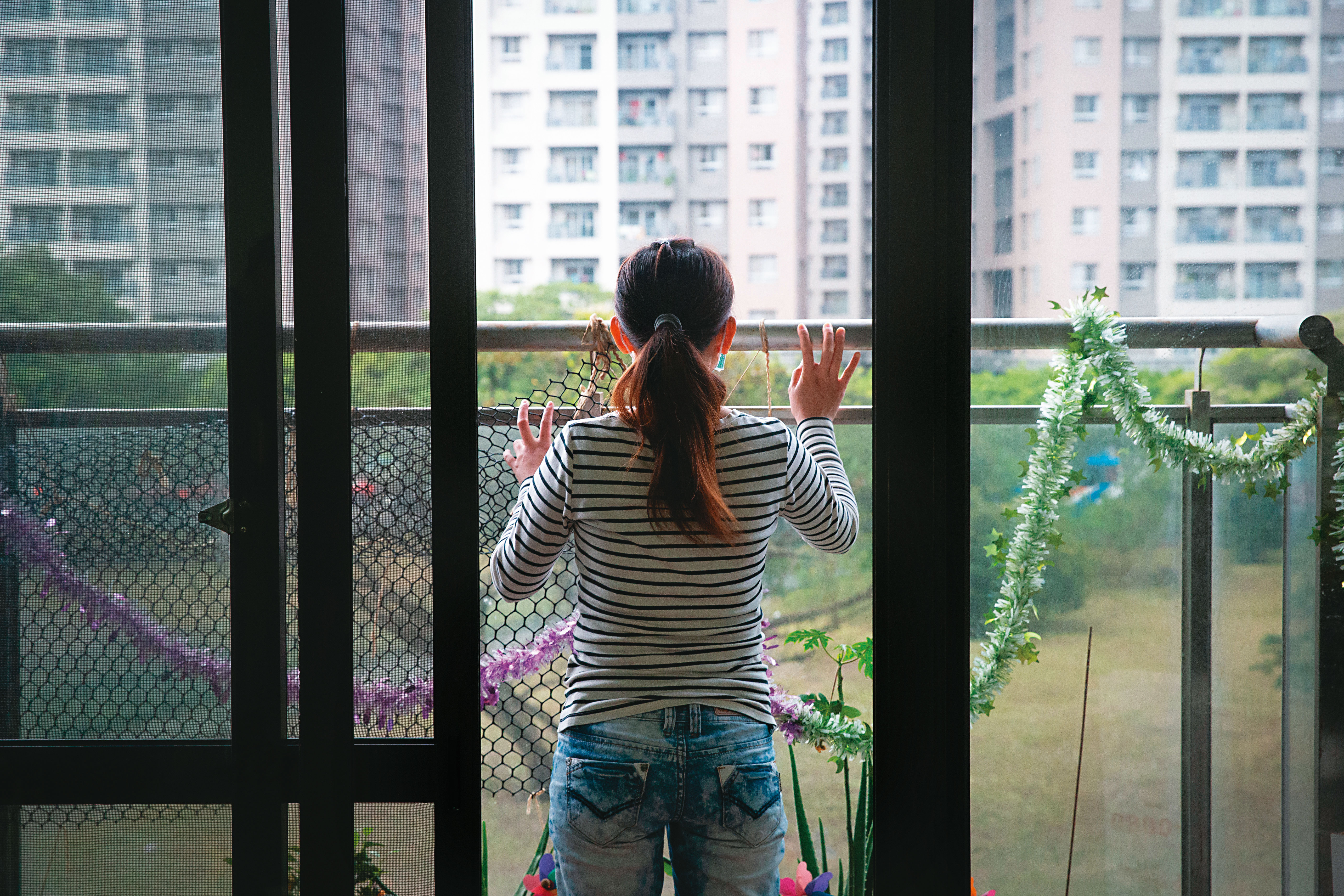 小昭從來不敢讓越南的家人知道,她離鄉背井後在台灣受暴、離婚的遭遇,只怕讓他們擔心,也無能為力。