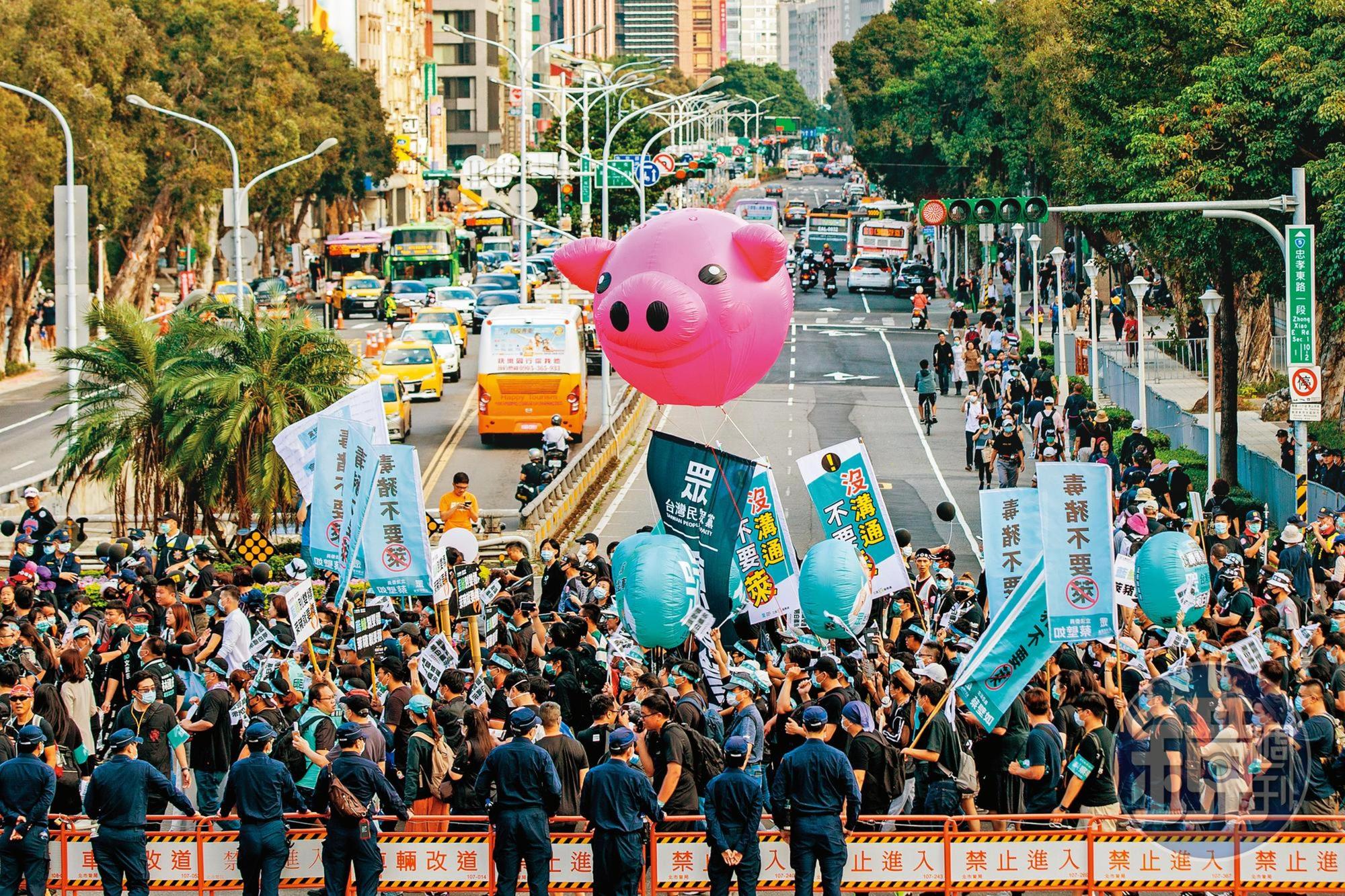 有別於藍綠,民眾黨對8月底公投的主張傾向只支持反萊豬進口及護藻礁2案。
