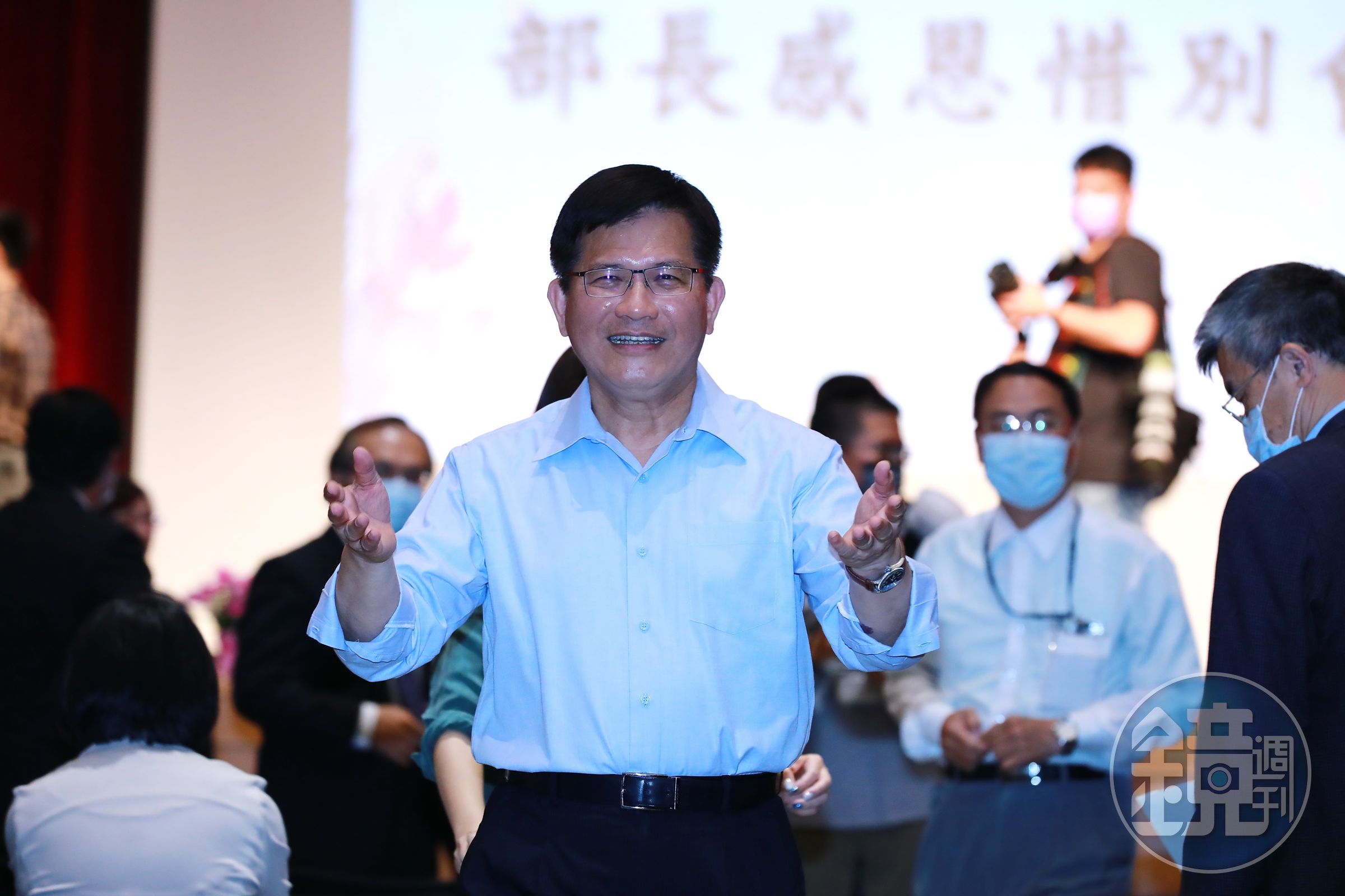 林佳龍（圖）昨天正式卸下交通部長，由交通部政務次長王國材接任部長職位。