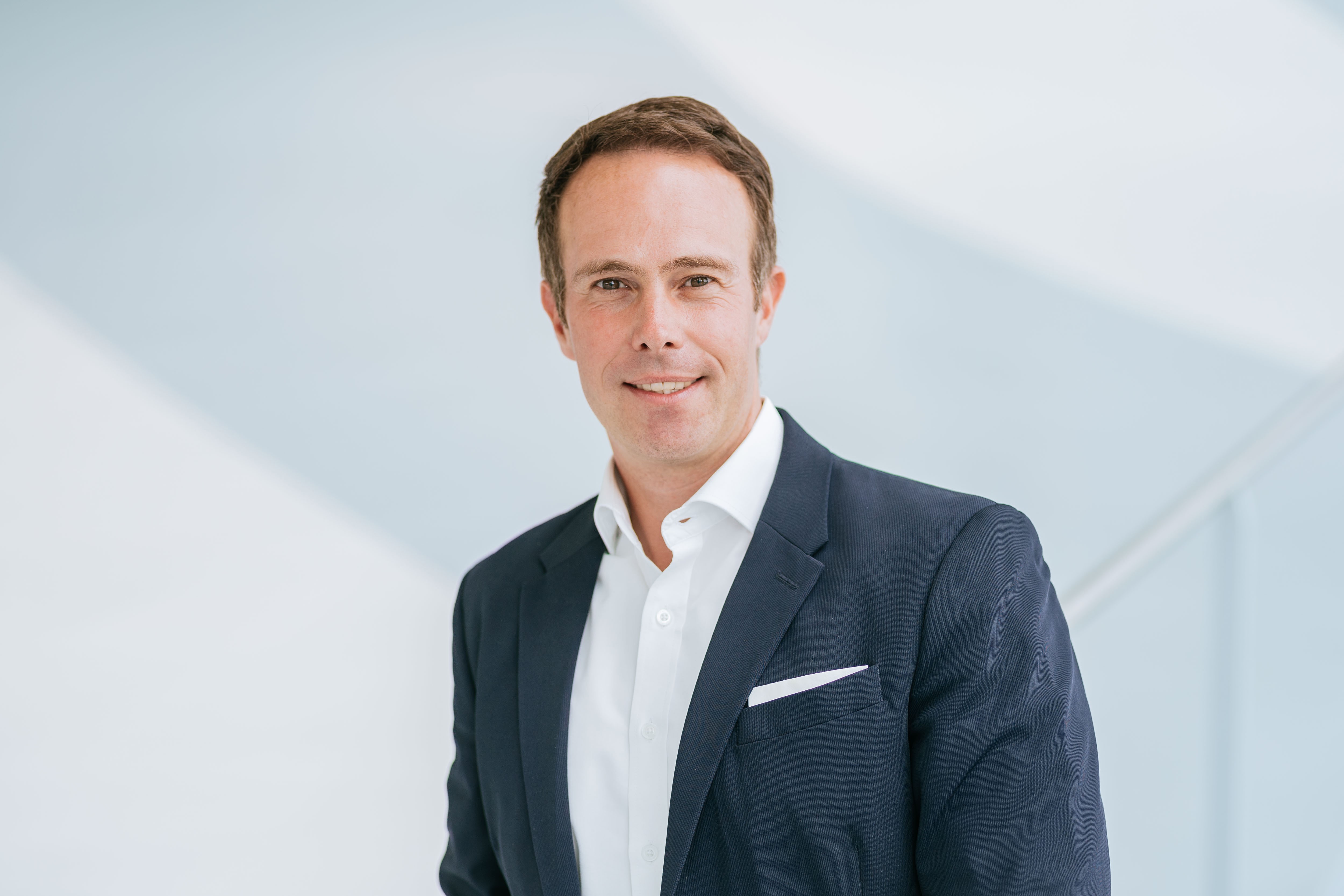 畢立思先生 (Mr. Oliver Britz) 將於今年六月起接任台灣賓士總裁。