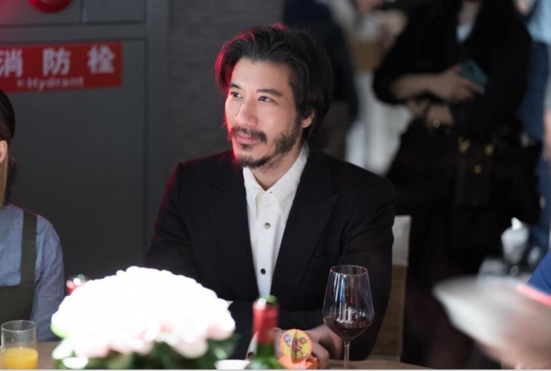 王力宏近日出席工作夥伴婚禮，新造型引起關注。（宏聲文化提供）