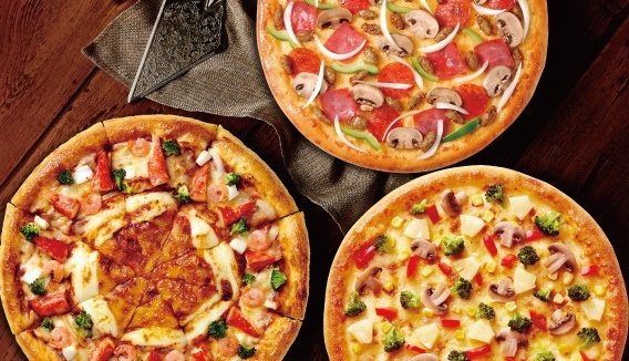 達美樂再度推出限時限量快閃優惠，明天凌晨零時起開放訂購。（翻攝自達美樂披薩臉書）