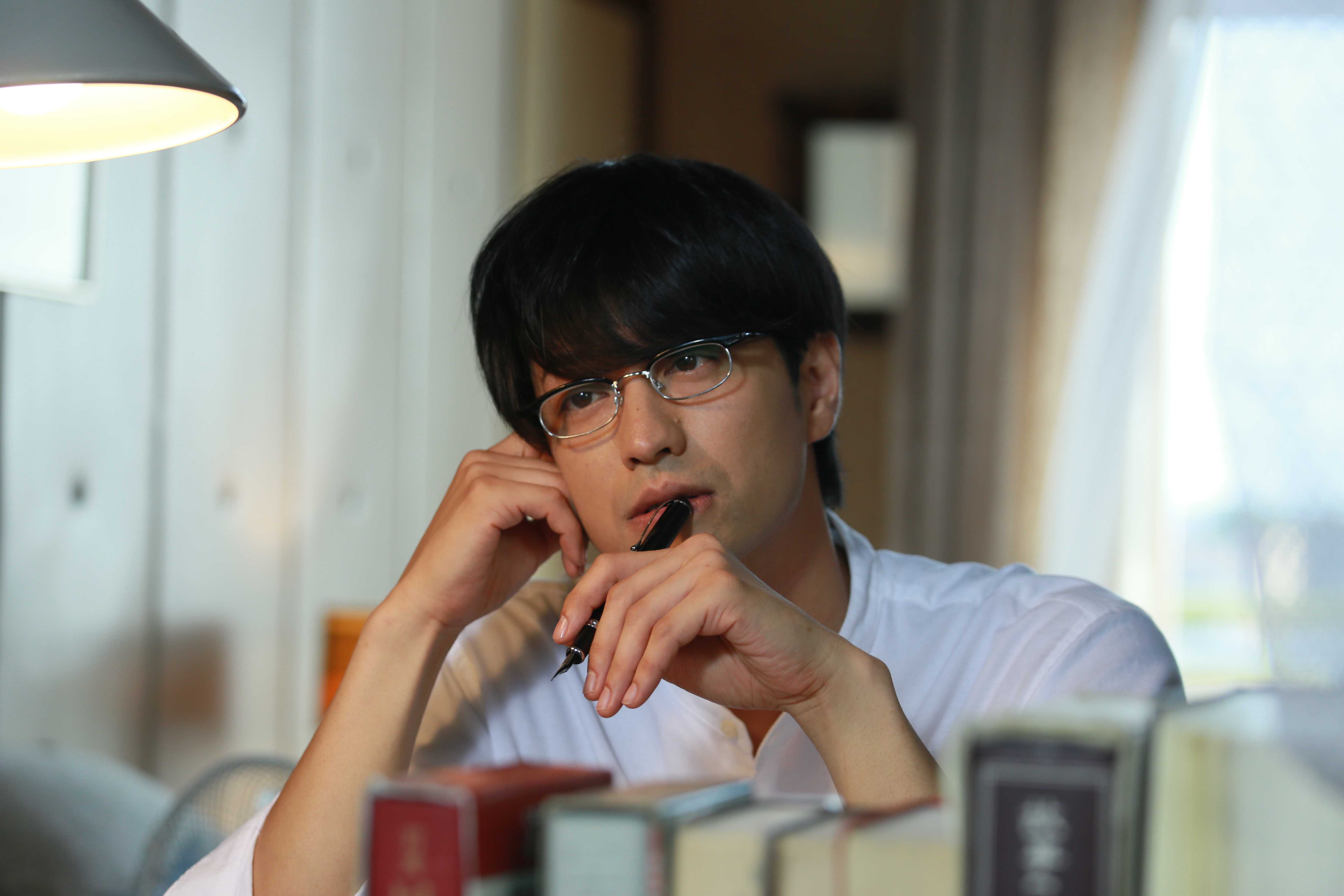 《劇場版情色小說家~Playback~》導演說竹財輝之助與猪塚健太在片場打情罵俏得很自然，很融入角色。（天馬行空提供）