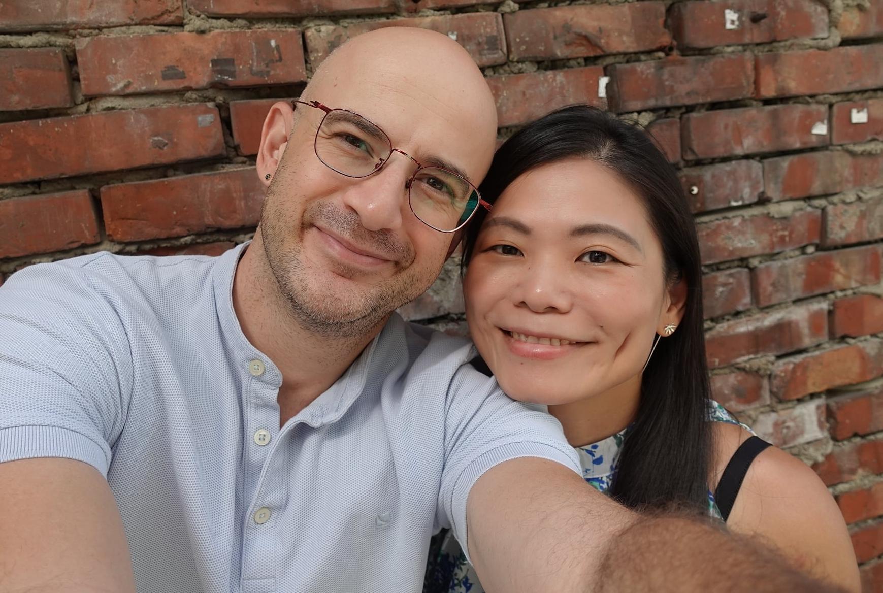 藝人吳鳳坦言他到35歲才有勇氣結婚,經濟壓力佔了很大因素。(翻攝自吳鳳臉書)