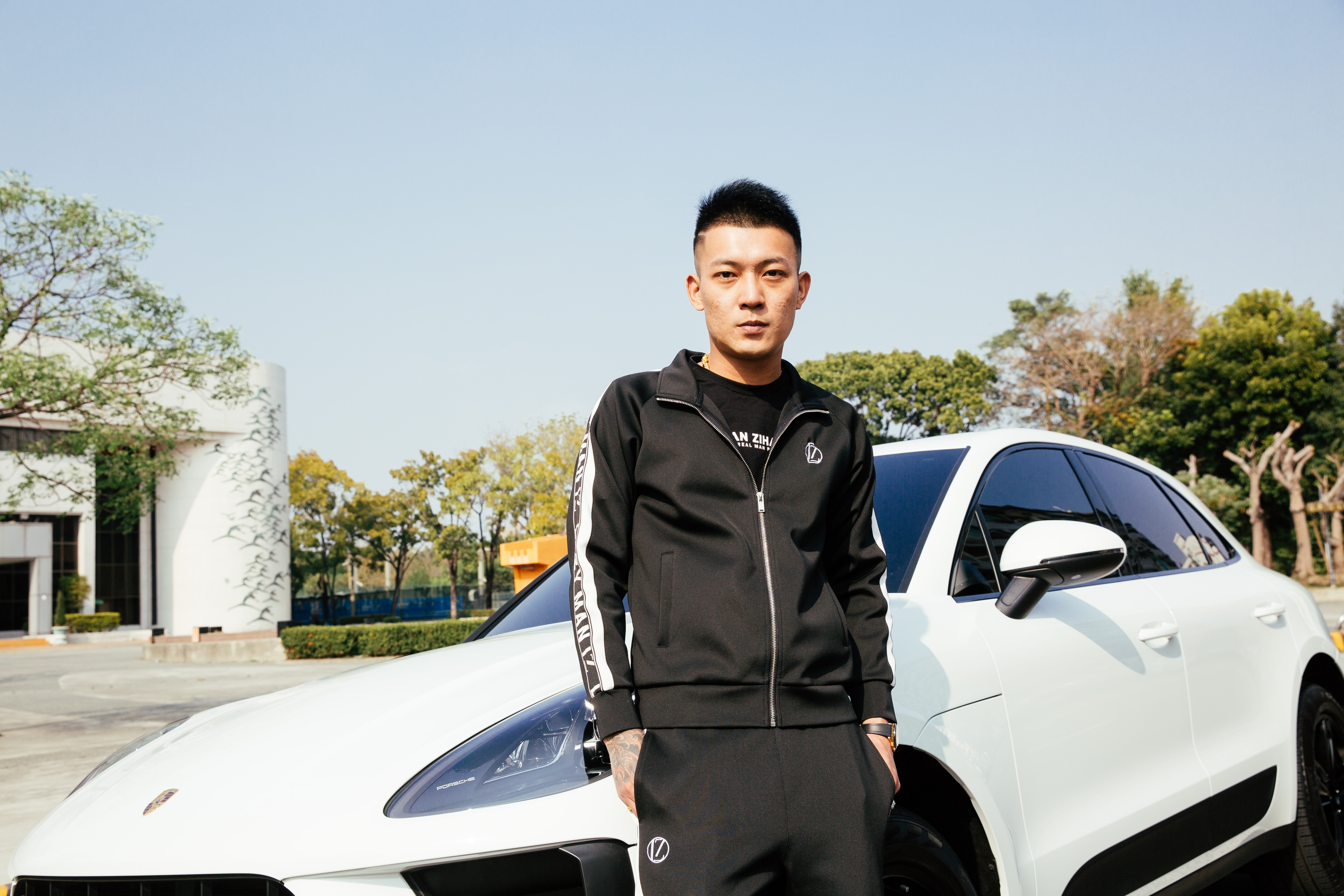 鳳梨叔薯今天早上在臉書自爆找到初戀,言語間難掩興奮。(本刊資料照)