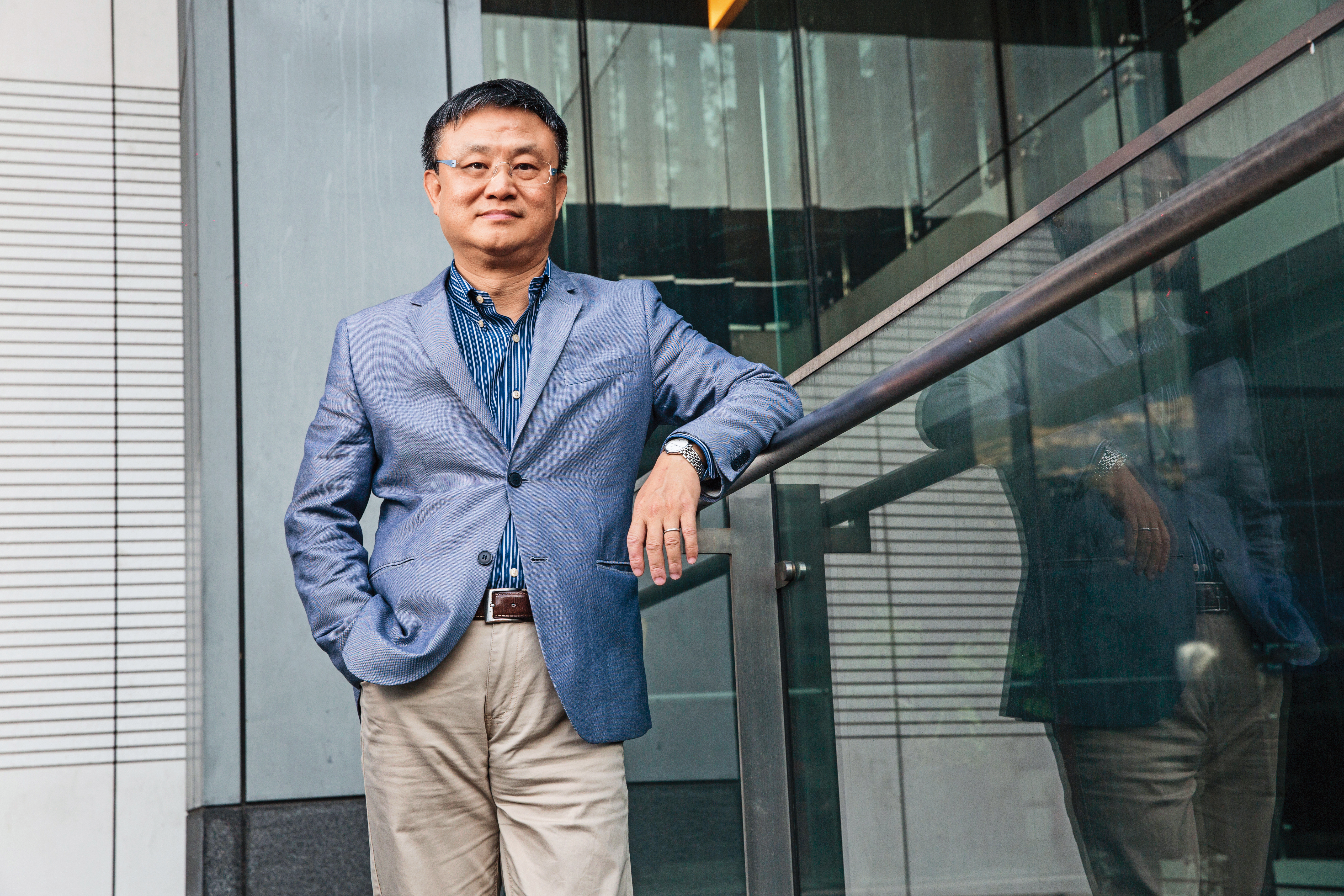 基金教授朱岳中坦言,過往不碰台股基金,但如今手上至少2成配置。