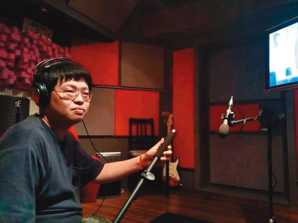 《怪咖系列》紀錄片導演之一姚登元拍攝《尼泊爾布思議》,深受當地文化衝擊。(車庫娛樂提供)