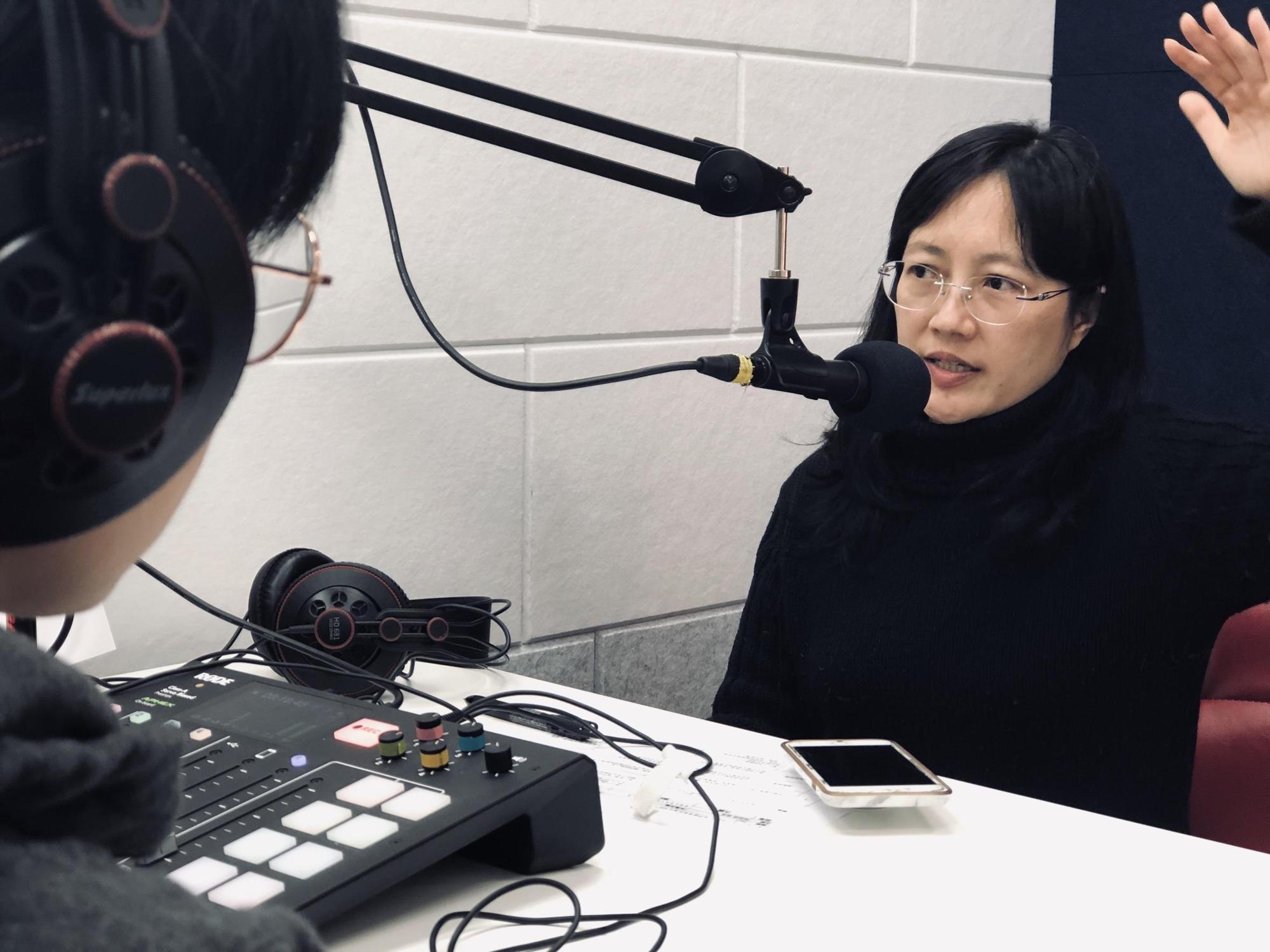 《火神的眼淚》導演蔡銀娟受知名音樂串流平台KKBOX邀請擔任Podcast《火神的眼淚Podcast特輯》主持人。（公視、myVideo提供）