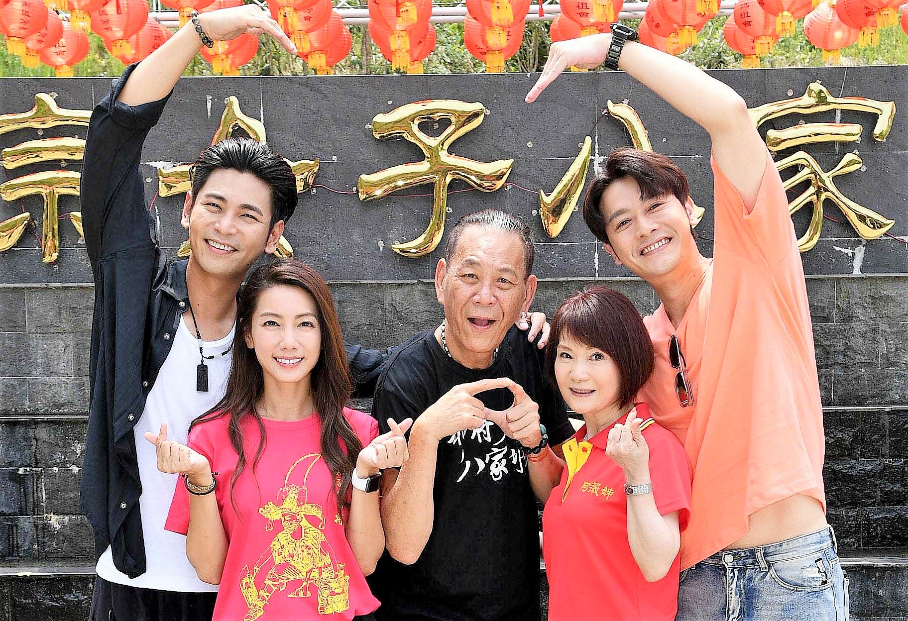 《神將少女八家將》外景首度曝光，（左起）楊子儀、林韋君、龍劭華、陳瓊美、張勛傑。（圖／華視提供）