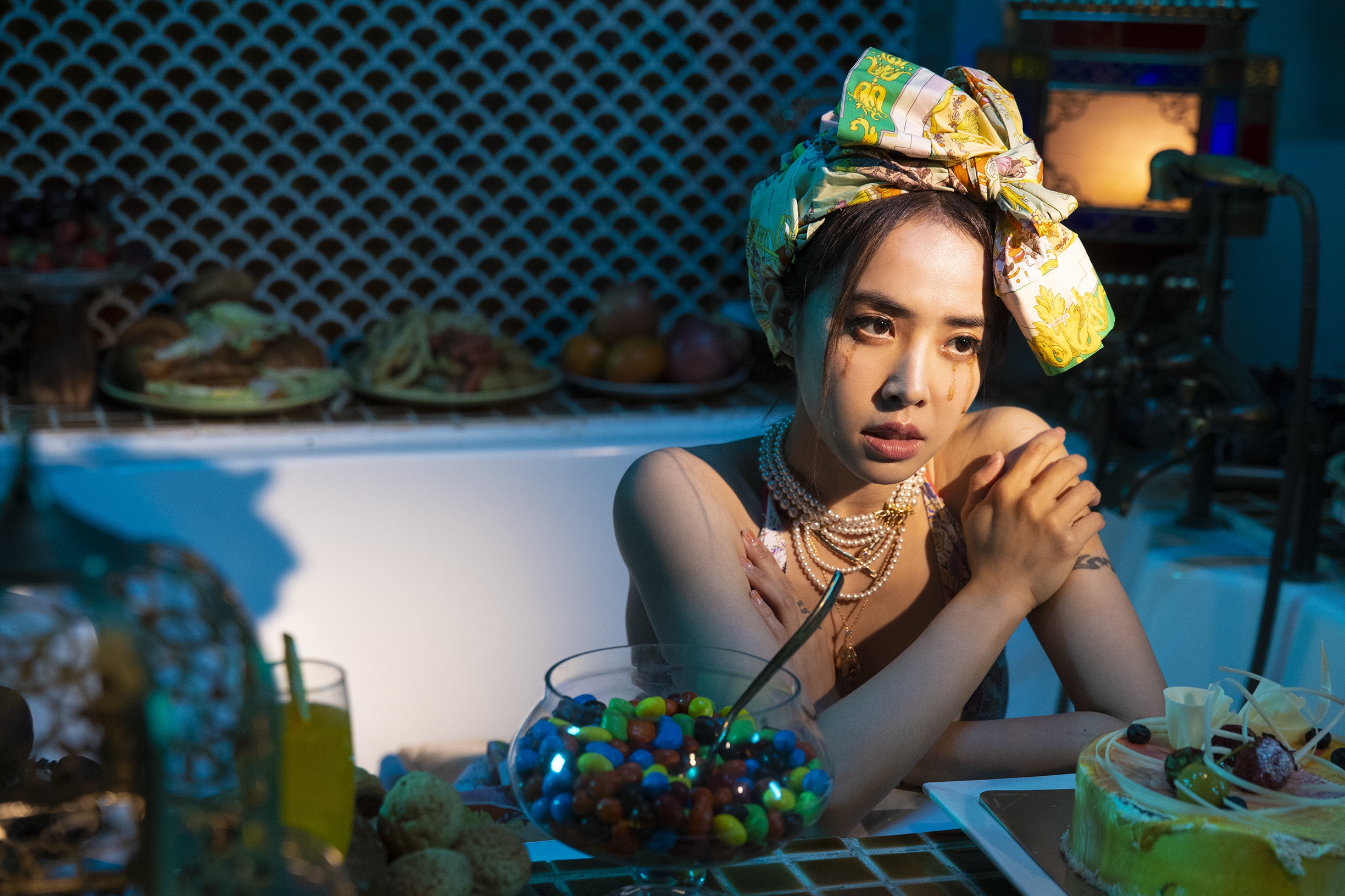 蔡依林拍攝〈Stars Align〉MV，長達24小時，讓她拍完笑說：「都很想退休！」。 （凌時差音樂提供）