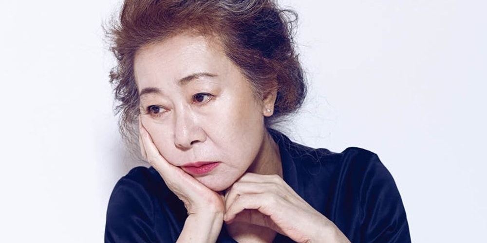 尹汝貞離婚後一度因「失婚女」身分跌落谷底，後又經歷重返國寶級演員寶座的戲劇化人生。（翻攝自dazedkorea）