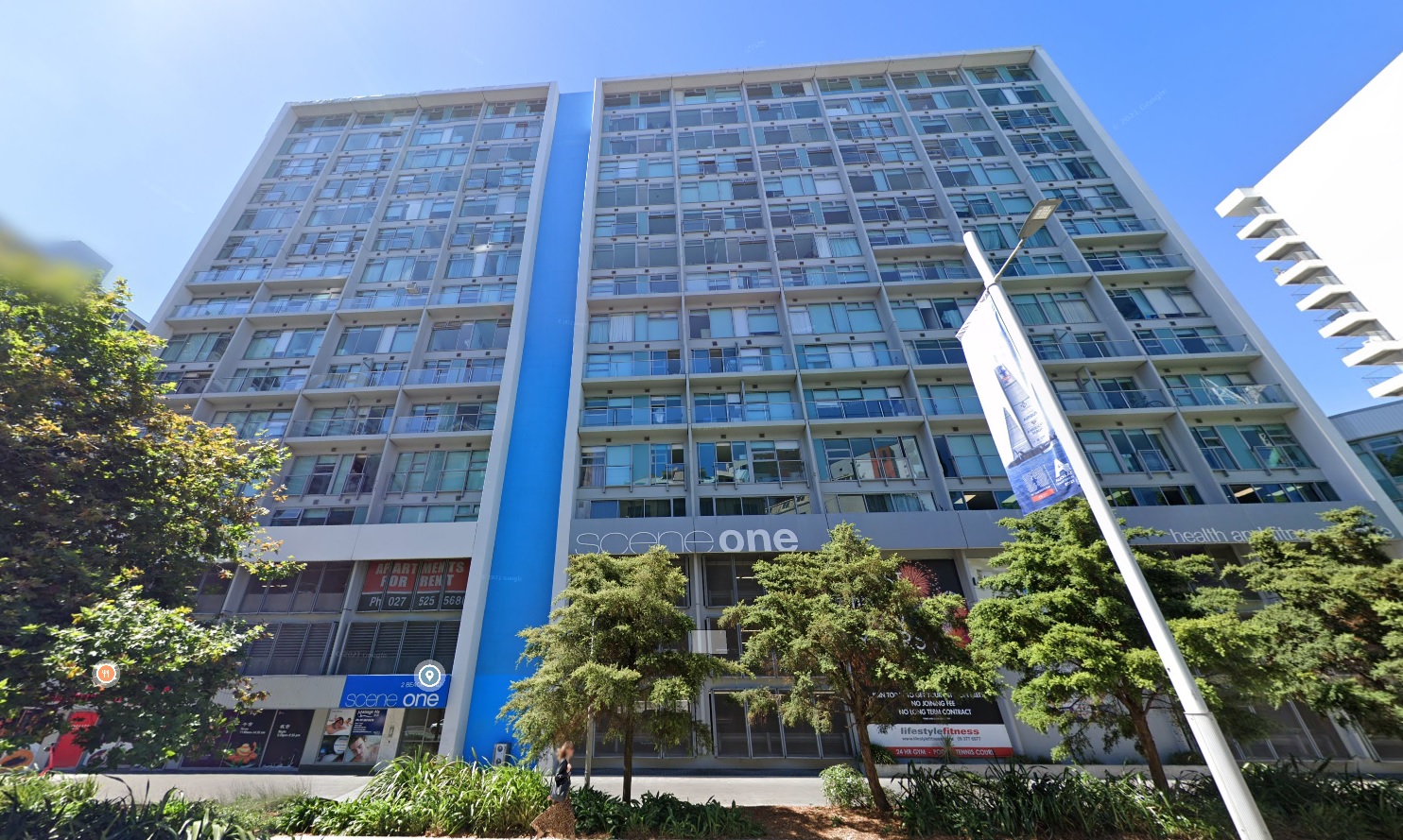 該棟公寓大樓由於產權與租金等問題，買家每年都要額外支付約新台幣66萬元的費用。（翻攝自GoogleMaps）