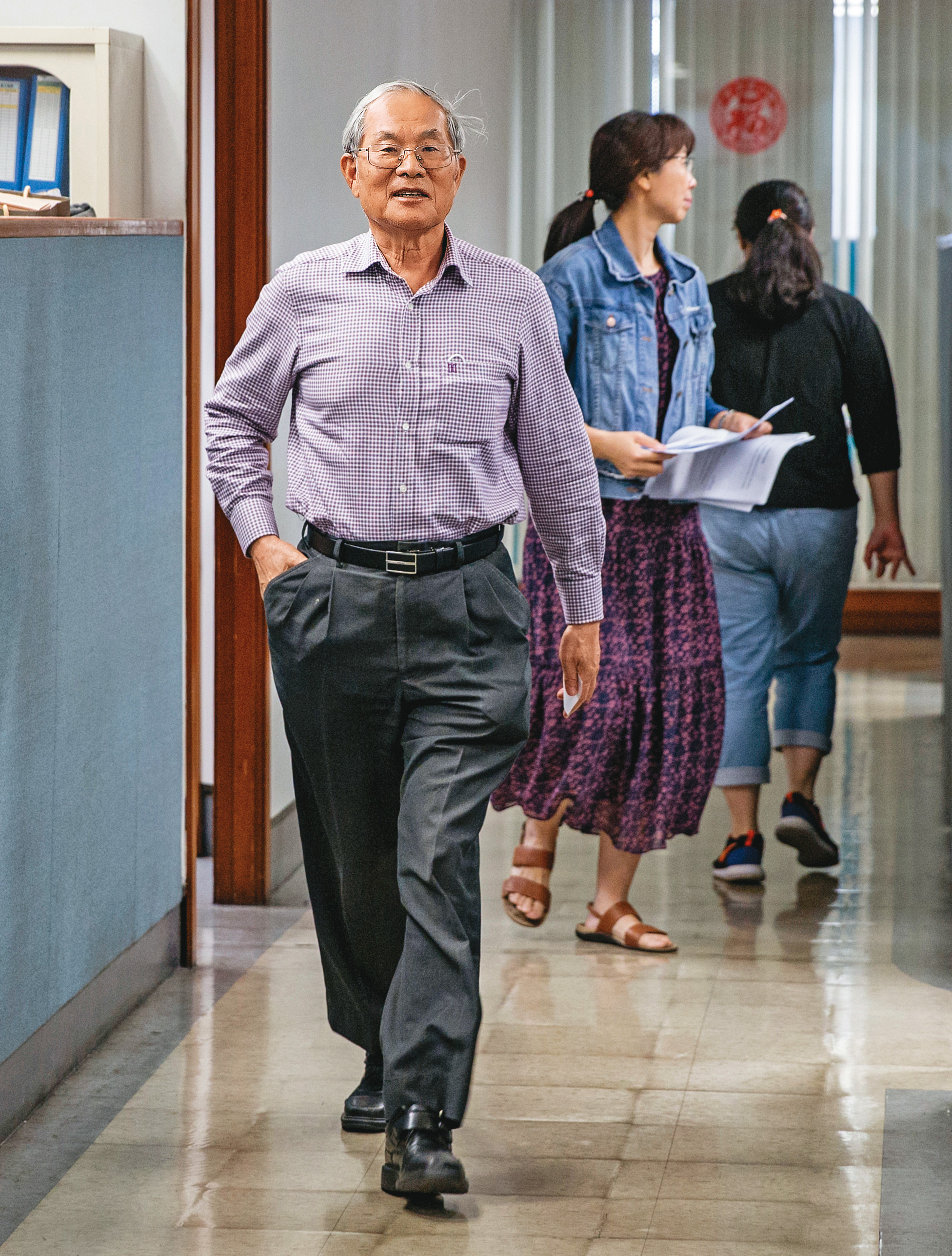 漢唐董座陳朝水（左）選前表態，若失去經營權就要和總經理一同退休。